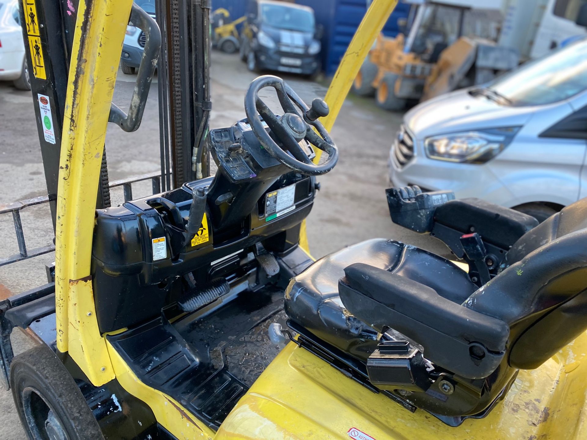 HYSTER 2 TON GAS FORKLIFT, RUNS AND WORKS AS IT SHOULD *PLUS VAT* - Image 5 of 6