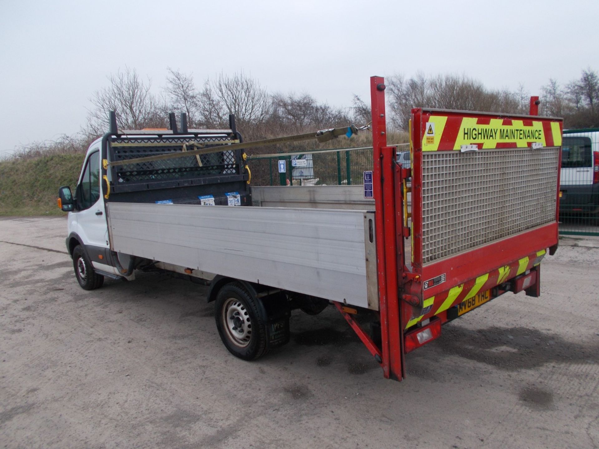 2018/68 FORD TRANSIT 350 DROPSIDE LORRY, 2.0 DIESEL, 6 SPEED MANUAL, 59K MILES, STARTS RUNS DRIVES - Image 5 of 24