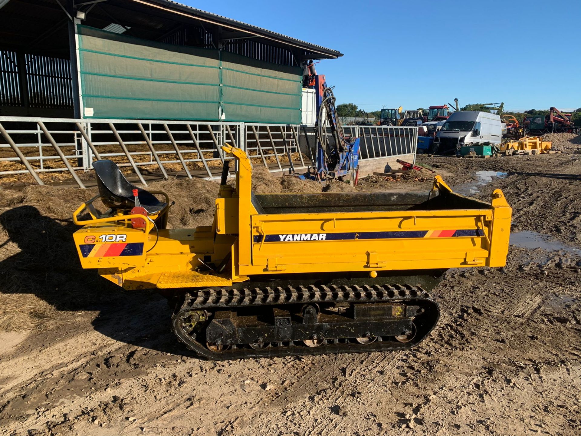 YANMAR C10R 1 TON TRACKED DUMPER, RUNS DRIVES AND TIPS, SHOWING A LOW 1406 HOURS *PLUS VAT* - Image 5 of 9