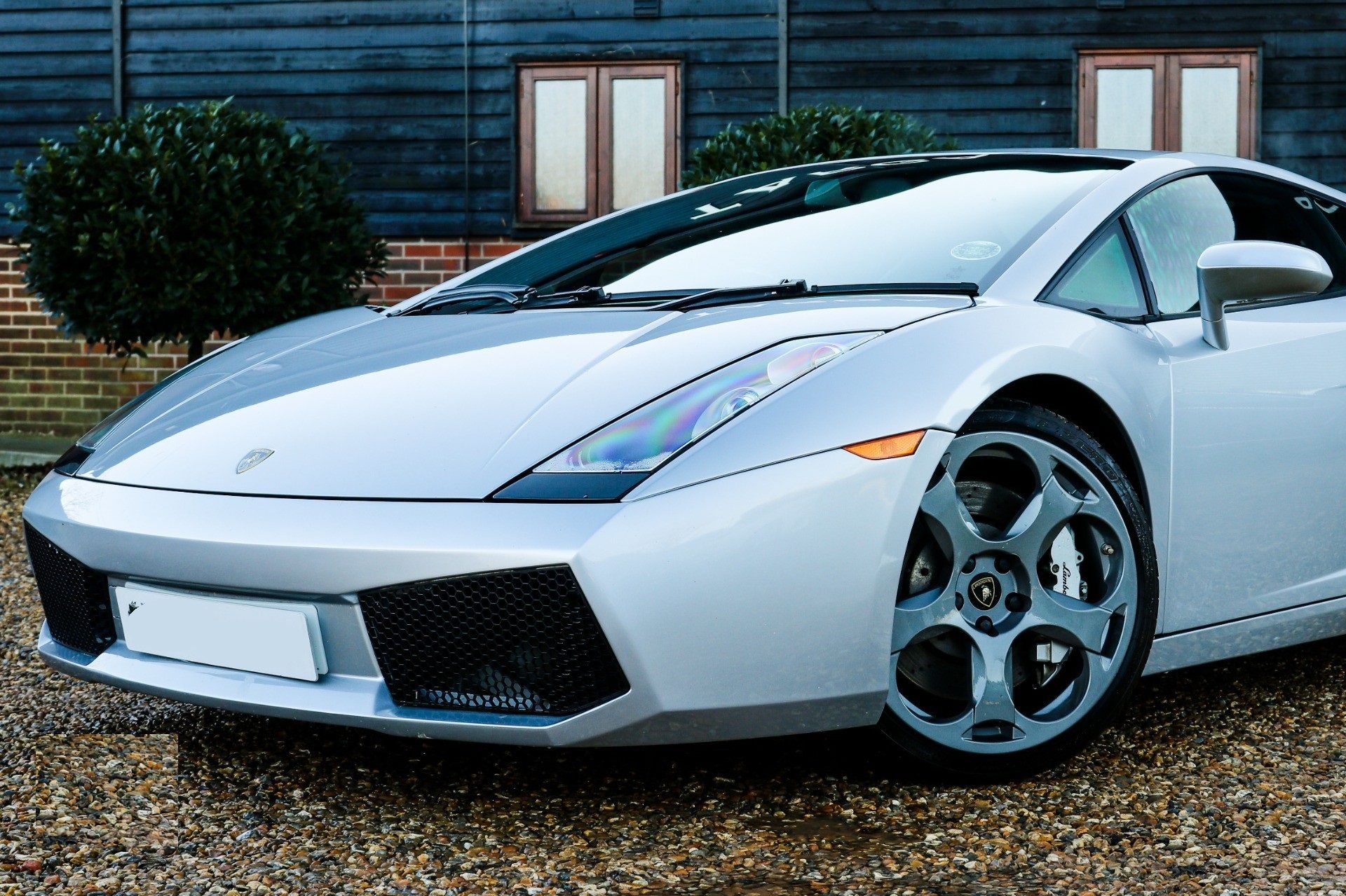 LAMBORGHINI GALLARDO 5.0 V10 COUPE, MANUAL, SILVER/ BLUE SCURO LEATHER INTERIOR, 60,800 MLS NO VAT - Image 14 of 36