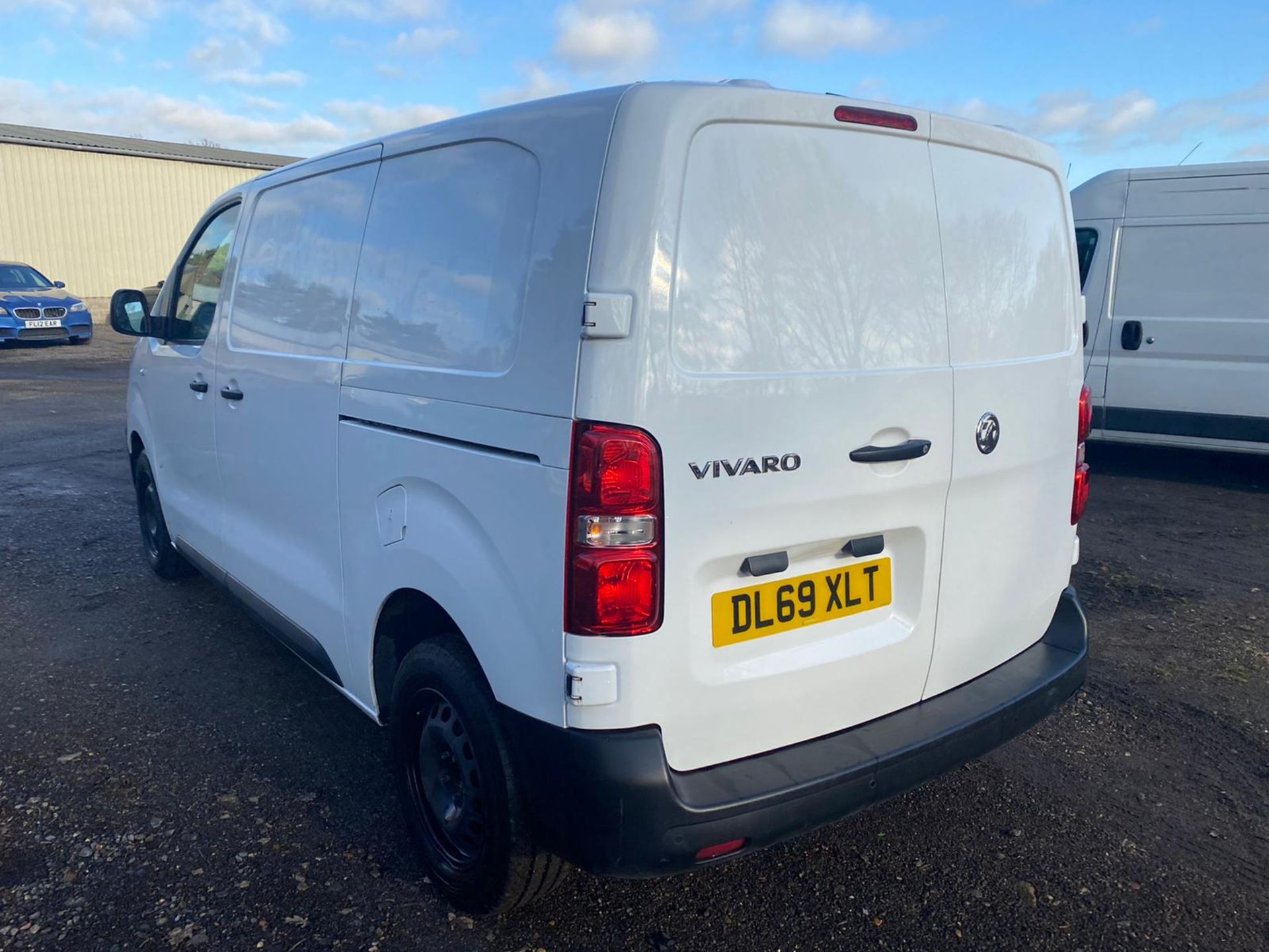 2020/69 VAUXHALL VIVARO 2900 DYNAMIC S/S WHITE PANEL VAN, 71K MILES, EURO 6, AIR CON *PLUS VAT* - Image 5 of 10