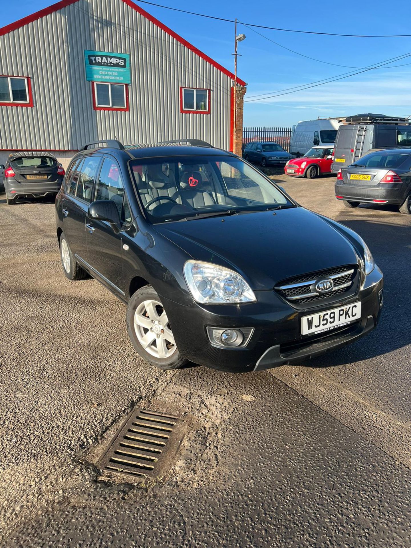 2009/59 KIA CARENS GS CRDI BLACK 5+2 SEATER MPV, 52,939 MILES, MANUAL 6 GEARS *NO VAT*