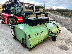 DATUM DMX240 SWEEPER SOLUTION HYDRAULIC SWEEPER BUCKET, SUITABLE FOR PALLET FORKS *PLUS VAT*