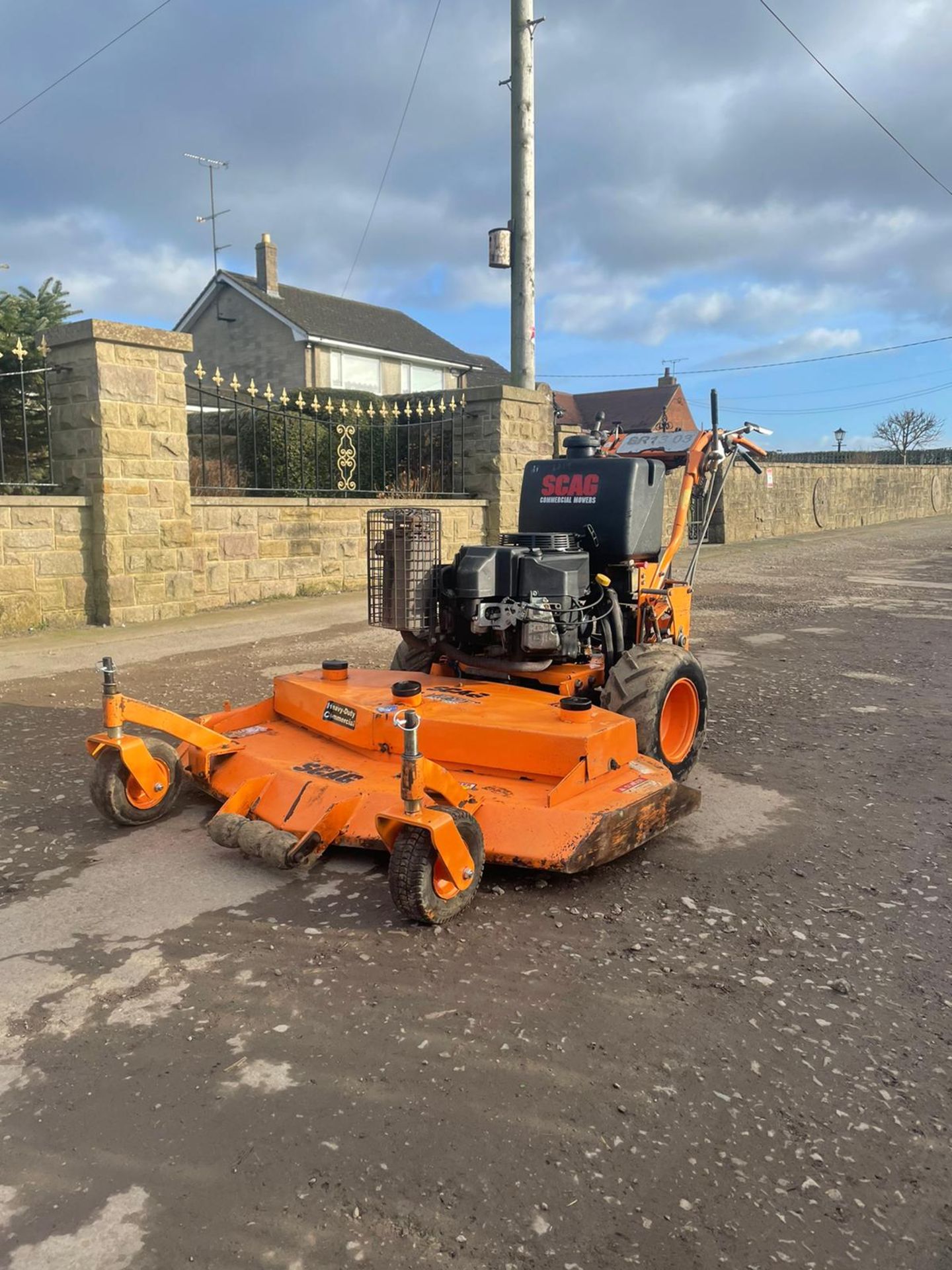 SCAG 48" COMMERCIAL PEDESTRIAN MOWER REAR DISCHARGE, RUNS DRIVES AND CUTS, YEAR 2012 *NO VAT*