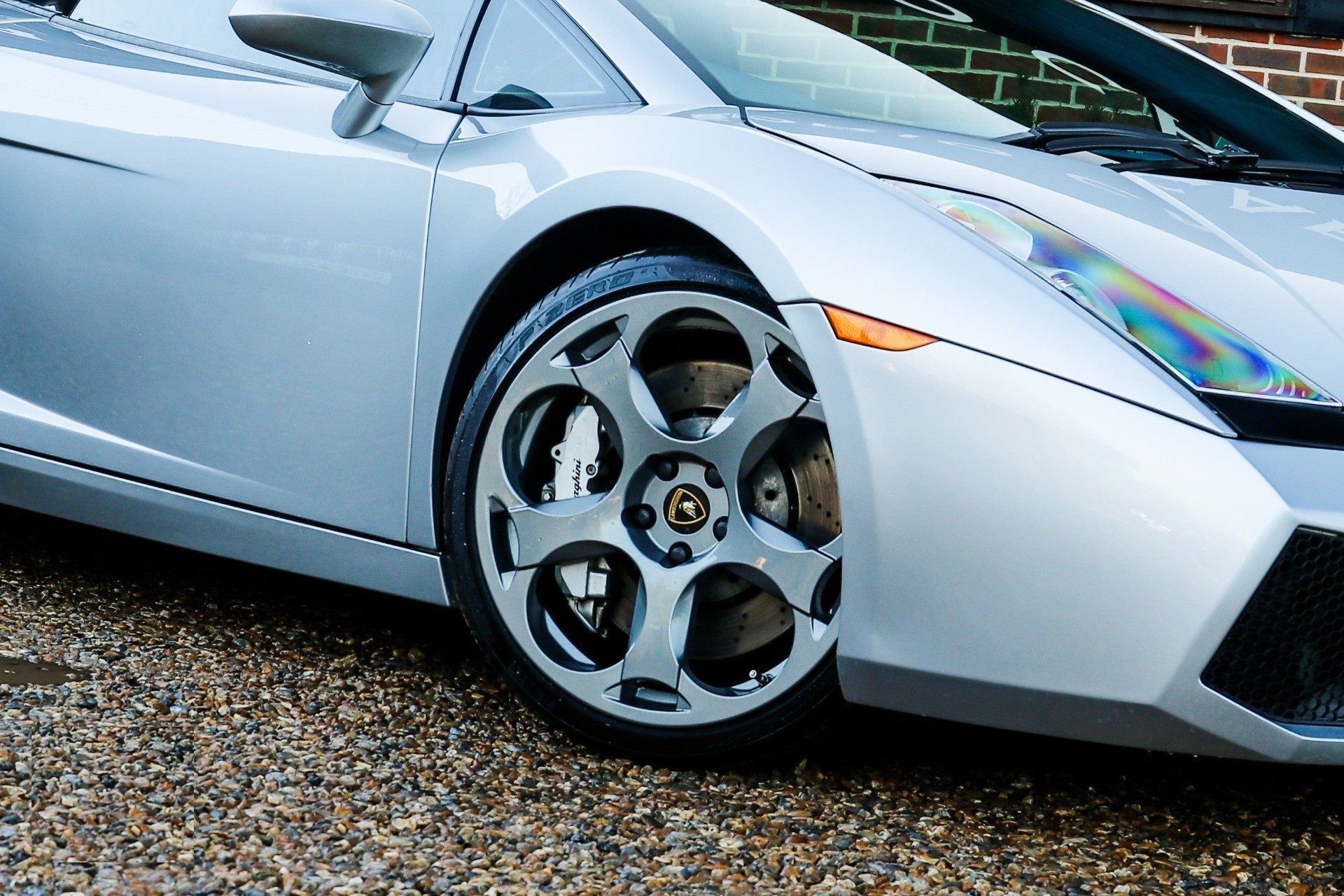 LAMBORGHINI GALLARDO 5.0 V10 COUPE, MANUAL, SILVER/ BLUE SCURO LEATHER INTERIOR, 60,800 MLS NO VAT - Image 18 of 36