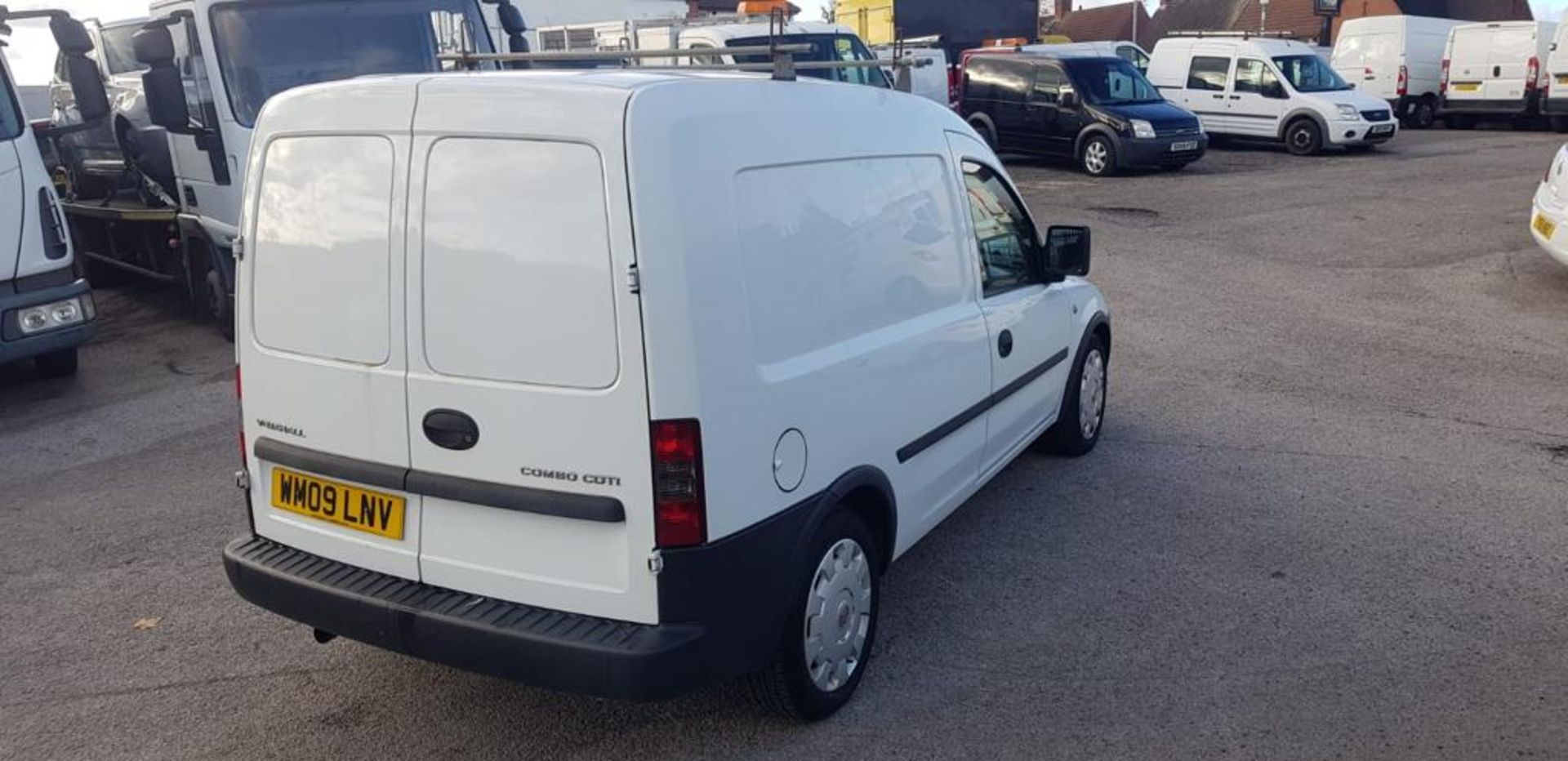 2009 VAUXHALL COMBO 2000 CDTI WHITE VAN, 147,598 MILES, 1248cc DIESEL ENGINE *NO VAT* - Image 7 of 12