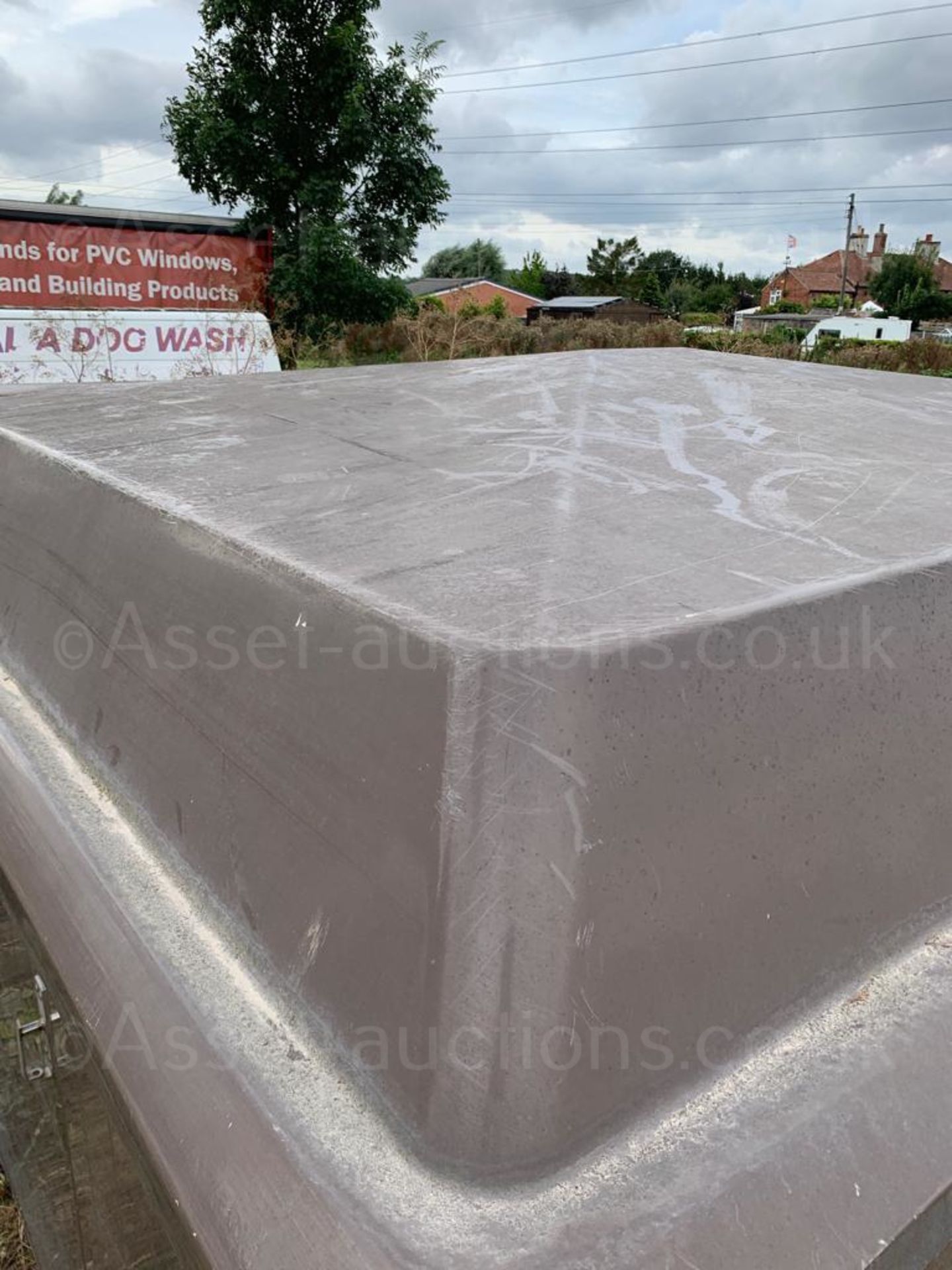 FORMER ELECTRICITY SUB-STATION FIBREGLASS TRANSFORMER HOUSING TR7, BROWN *PLUS VAT* - Image 2 of 14