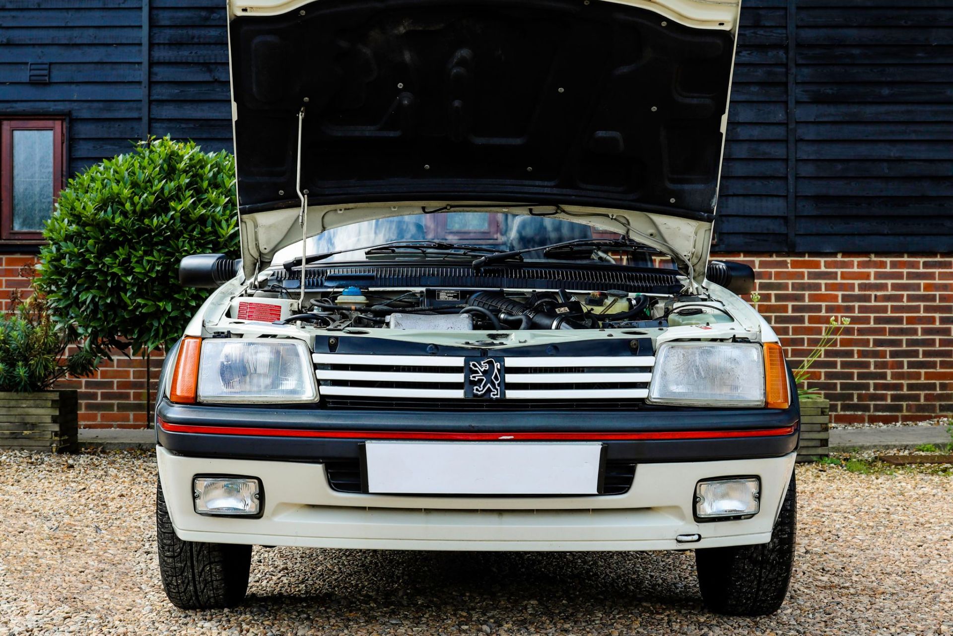 1989 PEUGEOT 205 CTI WHITE CABRIOLET CONVERTIBLE, 115hp, 1590cc PETROL ENGINE *NO VAT* - Image 3 of 11