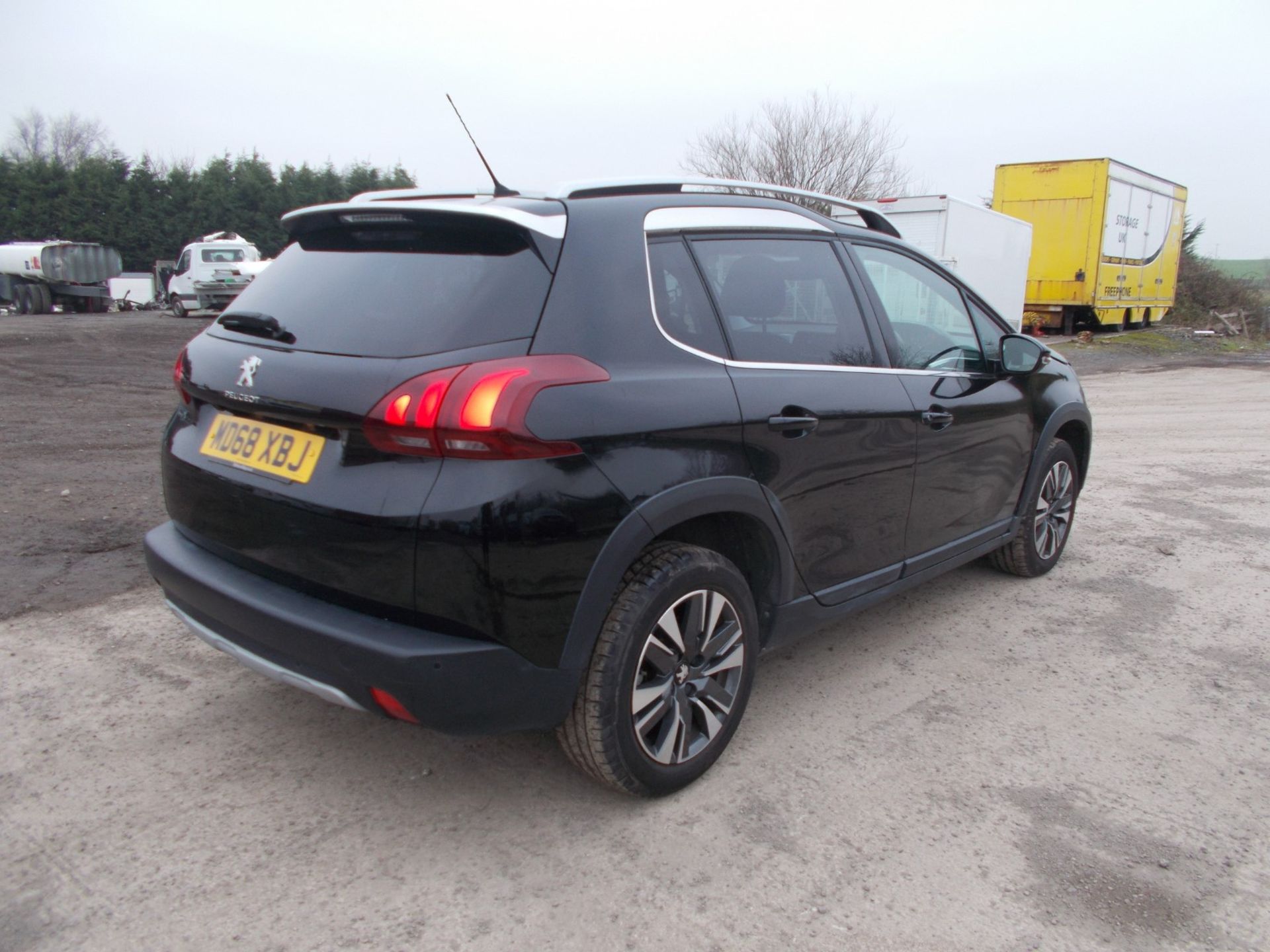 2019/68 PEUGEOT 2008 ALLURE PREMIUM 5 DOOR HATCHBACK, 1.2 PETROL, 11K MILES,5 SPEED MANUAL *NO VAT* - Image 7 of 24