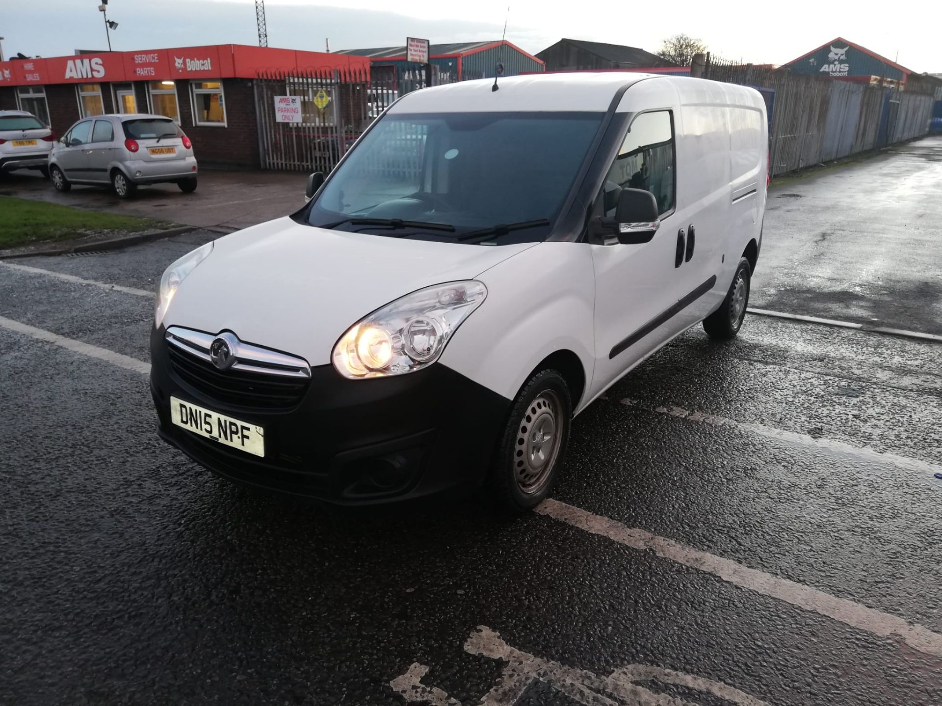 2015 VAUXHALL COMBO 2300 L2H1 CDTI SS E-FLEX L2 LWB WHITE PANEL VAN, 92K MILES *PLUS VAT* - Image 3 of 11