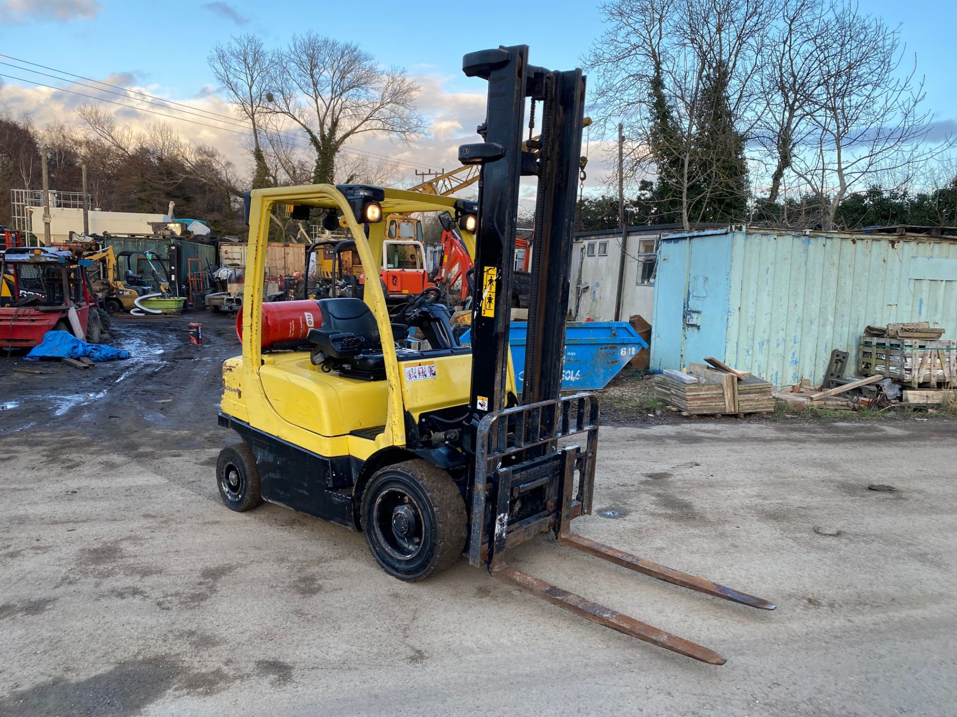 HYSTER 2 TON GAS FORKLIFT, RUNS AND WORKS AS IT SHOULD *PLUS VAT*