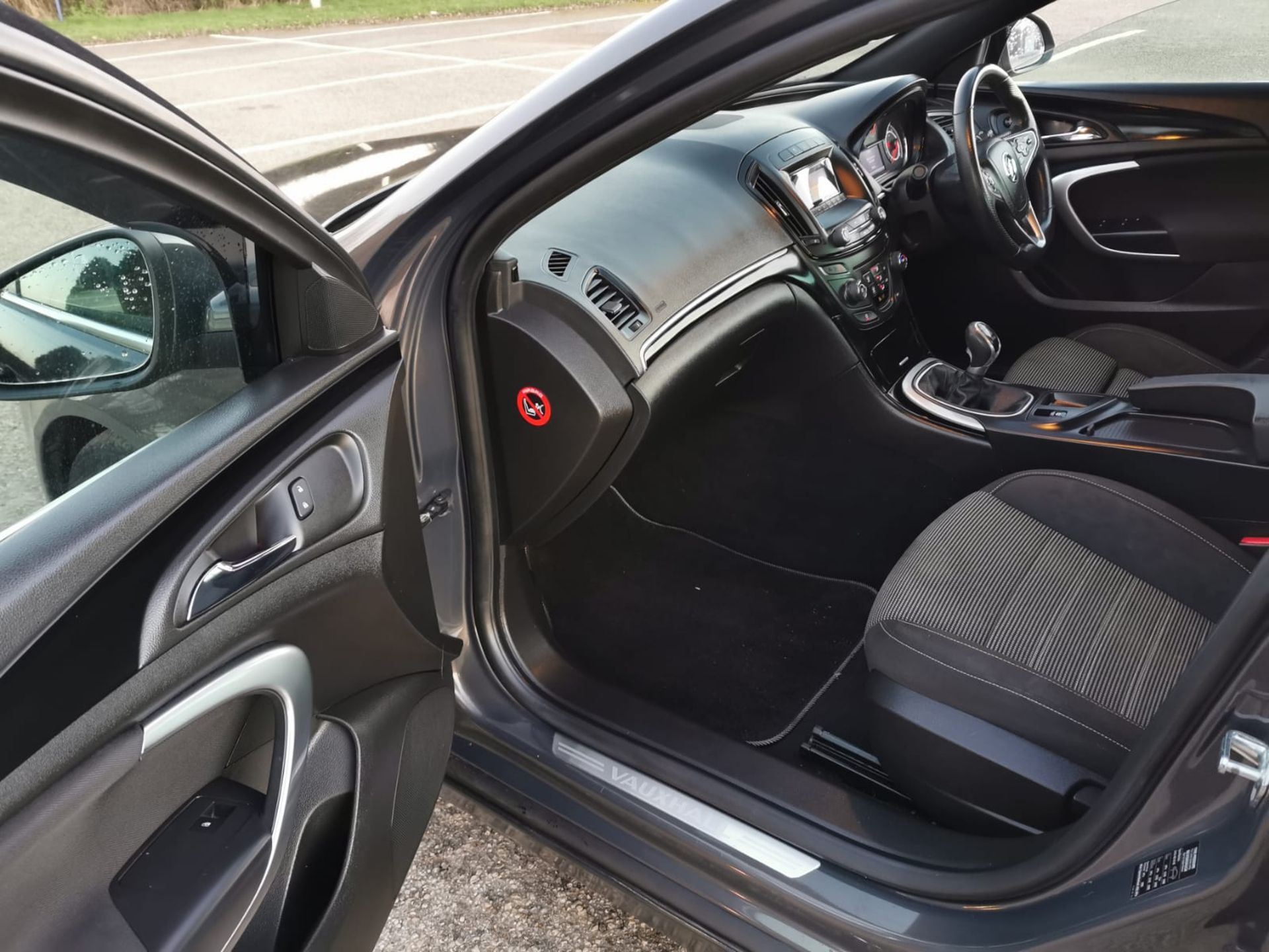 2013/63 VAUXHALL INSIGNIA SRI VXLINE CDTIECO GREY HATCHBACK, 81,971 MILES WITH FSH *NO VAT* - Image 16 of 28