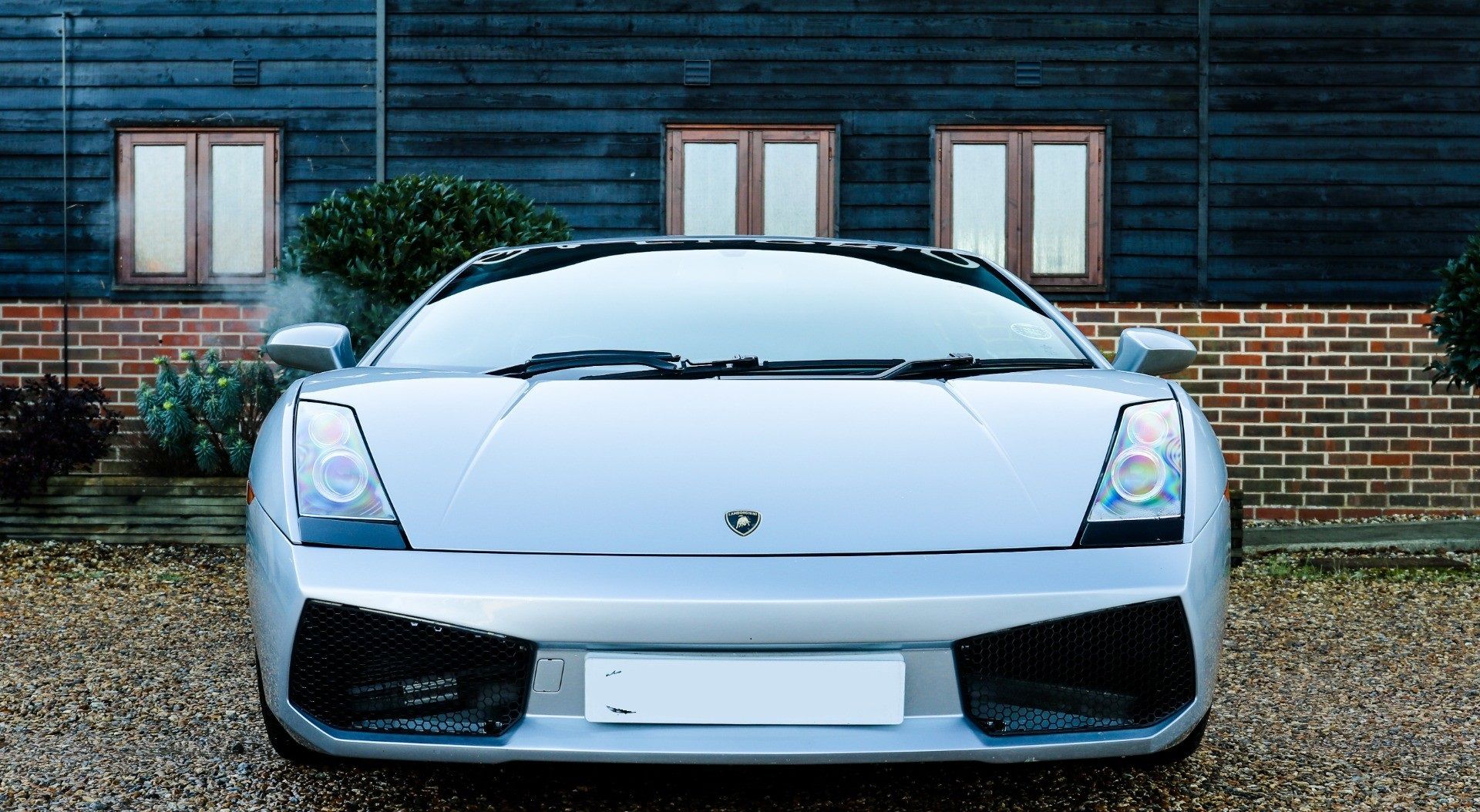 LAMBORGHINI GALLARDO 5.0 V10 COUPE, MANUAL, SILVER/ BLUE SCURO LEATHER INTERIOR, 60,800 MLS NO VAT - Image 7 of 36