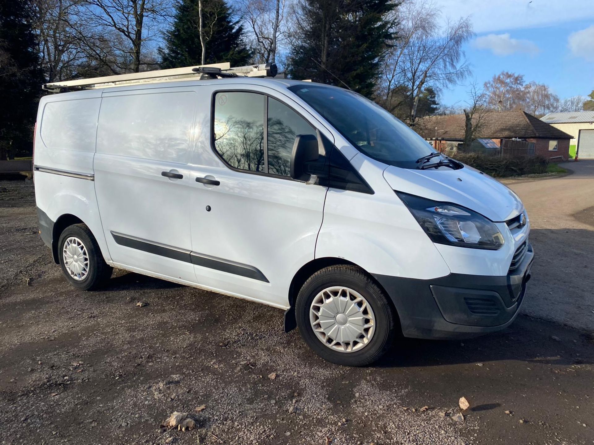 2015 FORD TRANSIT CUSTOM 310 ECO-TECH WHITE PANEL VAN, 2 SINGLE SEATS, 47K MILES WITH FSH *PLUS VAT*