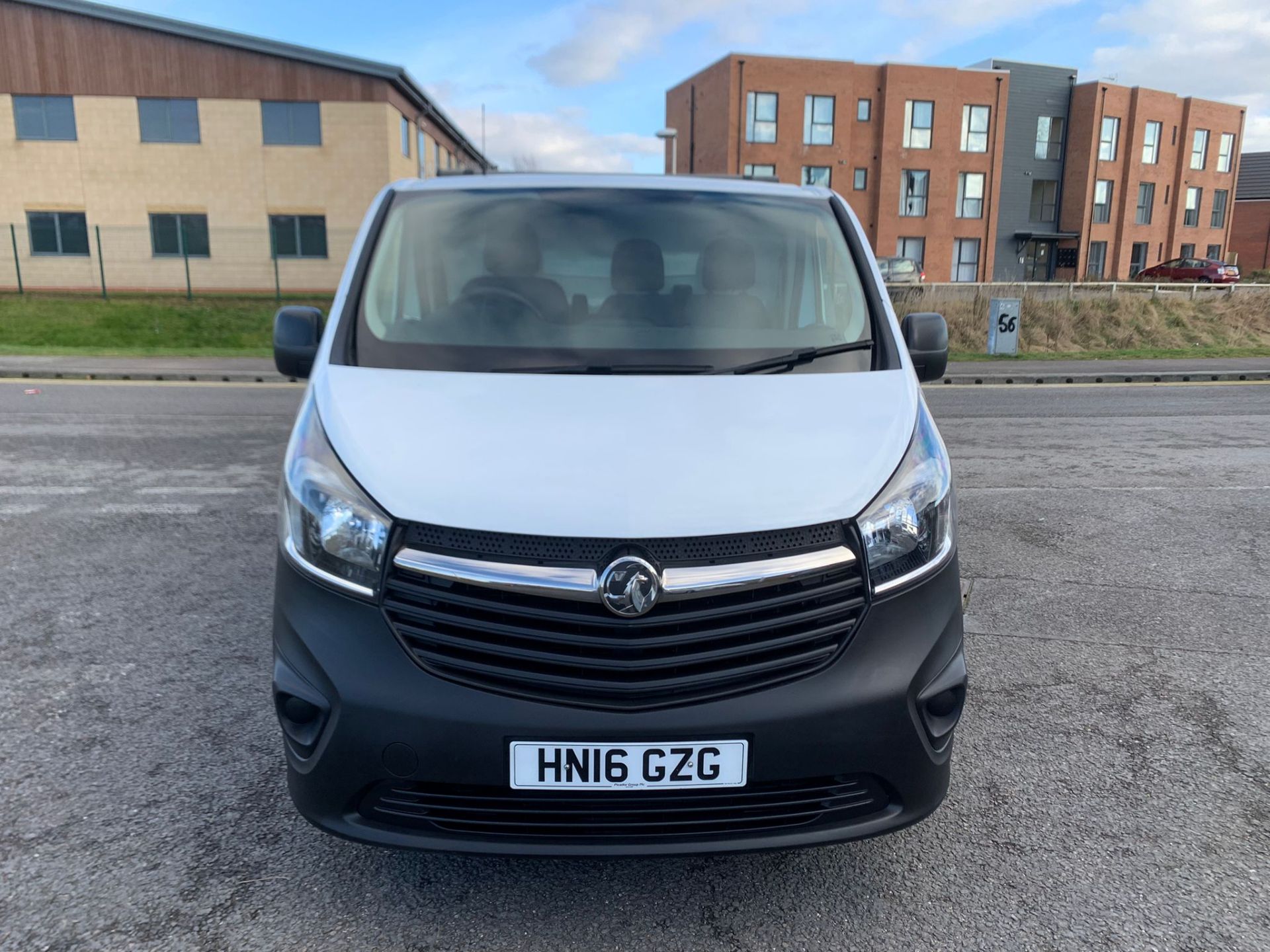 2016/16 REG VAUXHALL VIVARO 2700 CDTI 1.6 DIESEL WHITE PANEL VAN, SHOWING 1 FORMER KEEPER *NO VAT* - Image 2 of 18