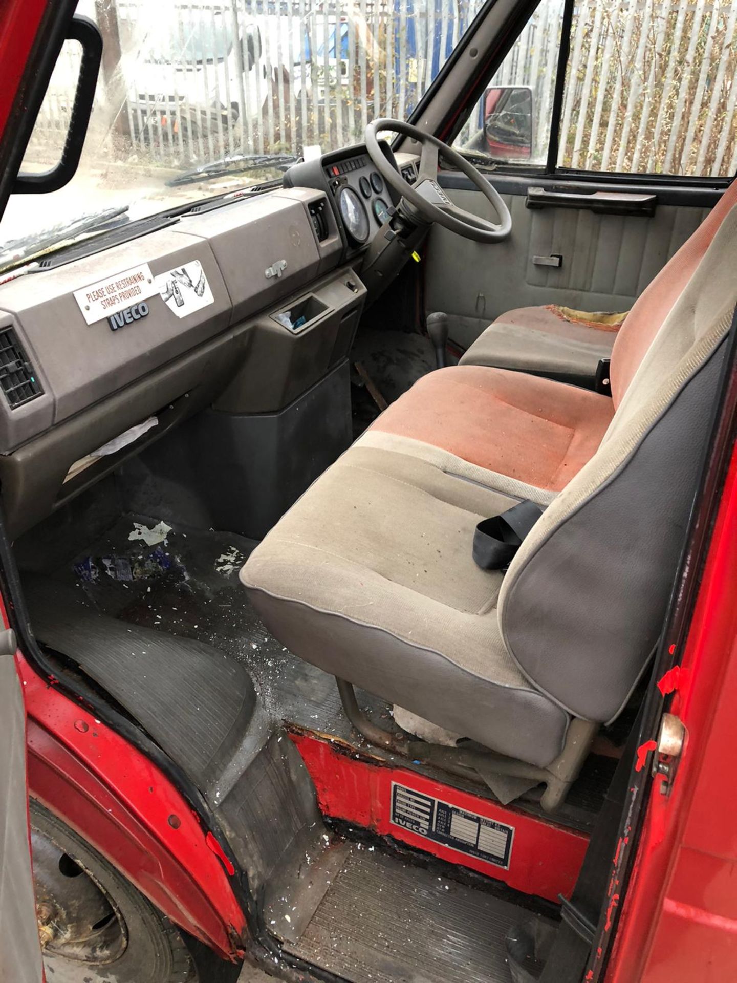 IVECO DAILY 4910 BOX VAN / OFFICE, 2.5 TURBO DIESEL (FIAT TYPE), SHOWING 34K MILES *NO VAT* - Image 17 of 18