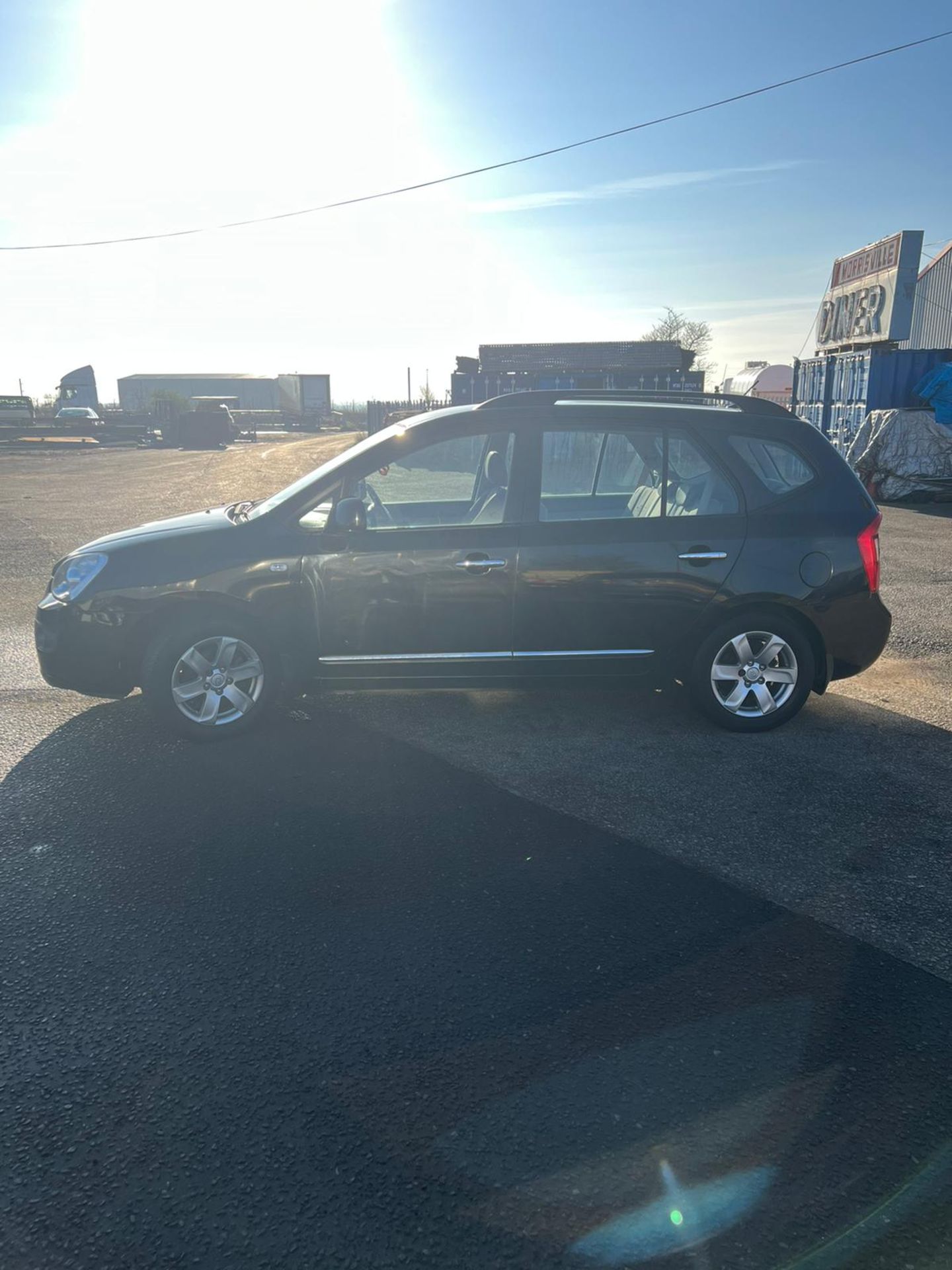 2009/59 KIA CARENS GS CRDI BLACK 5+2 SEATER MPV, 52,939 MILES, MANUAL 6 GEARS *NO VAT* - Image 4 of 33