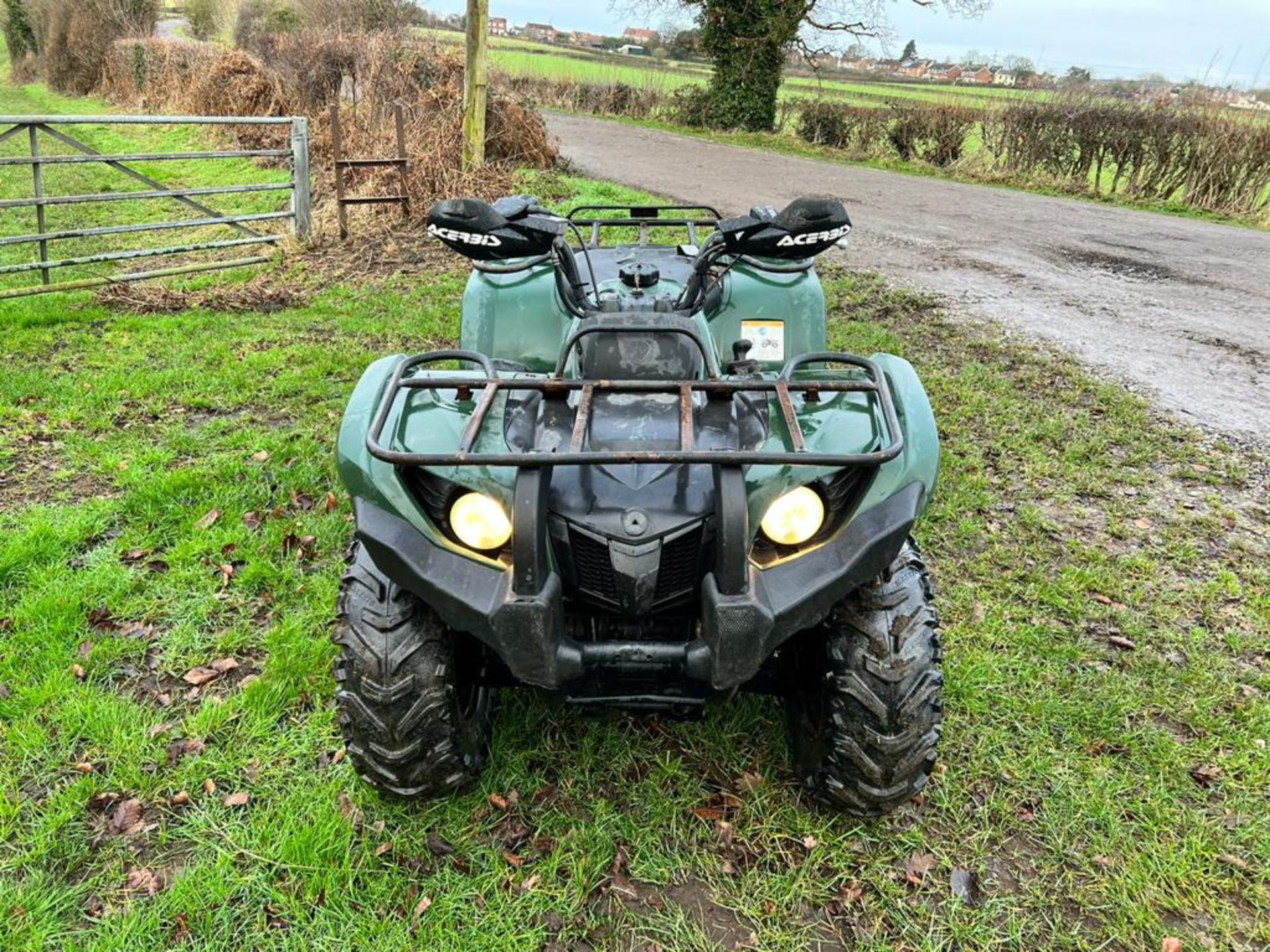 2012 YAMAHA GRIZZLY 450cc FARM QUAD, RUNS AND DRIVES WELL, AGRICULTURAL REGISTERED *NO VAT* - Image 2 of 11