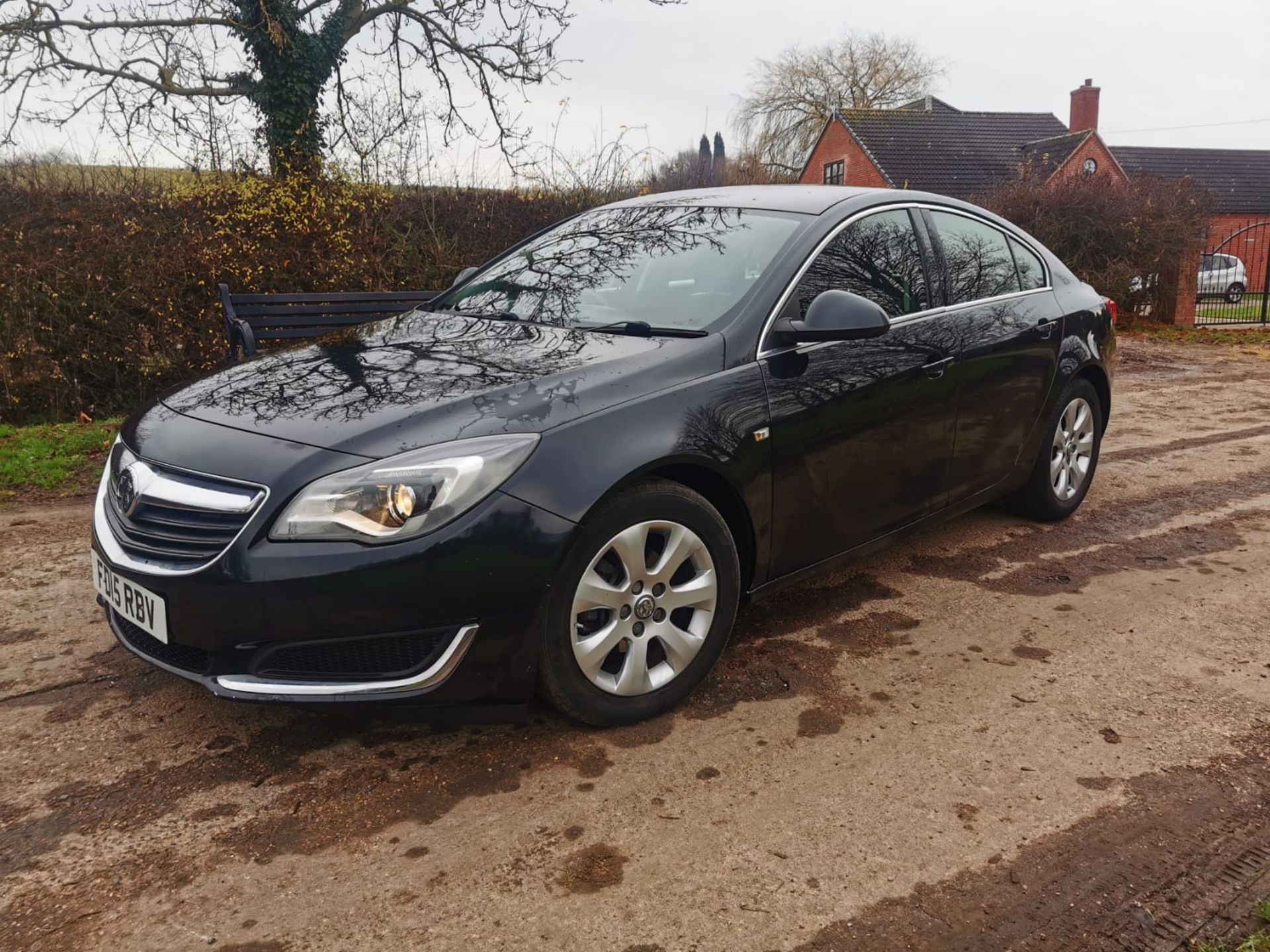 2015 VAUXHALL INSIGNIA TECHLINE CDTI ECO S/S BLACK HATCHBACK, 49,302 MILES *NO VAT* - Image 3 of 23