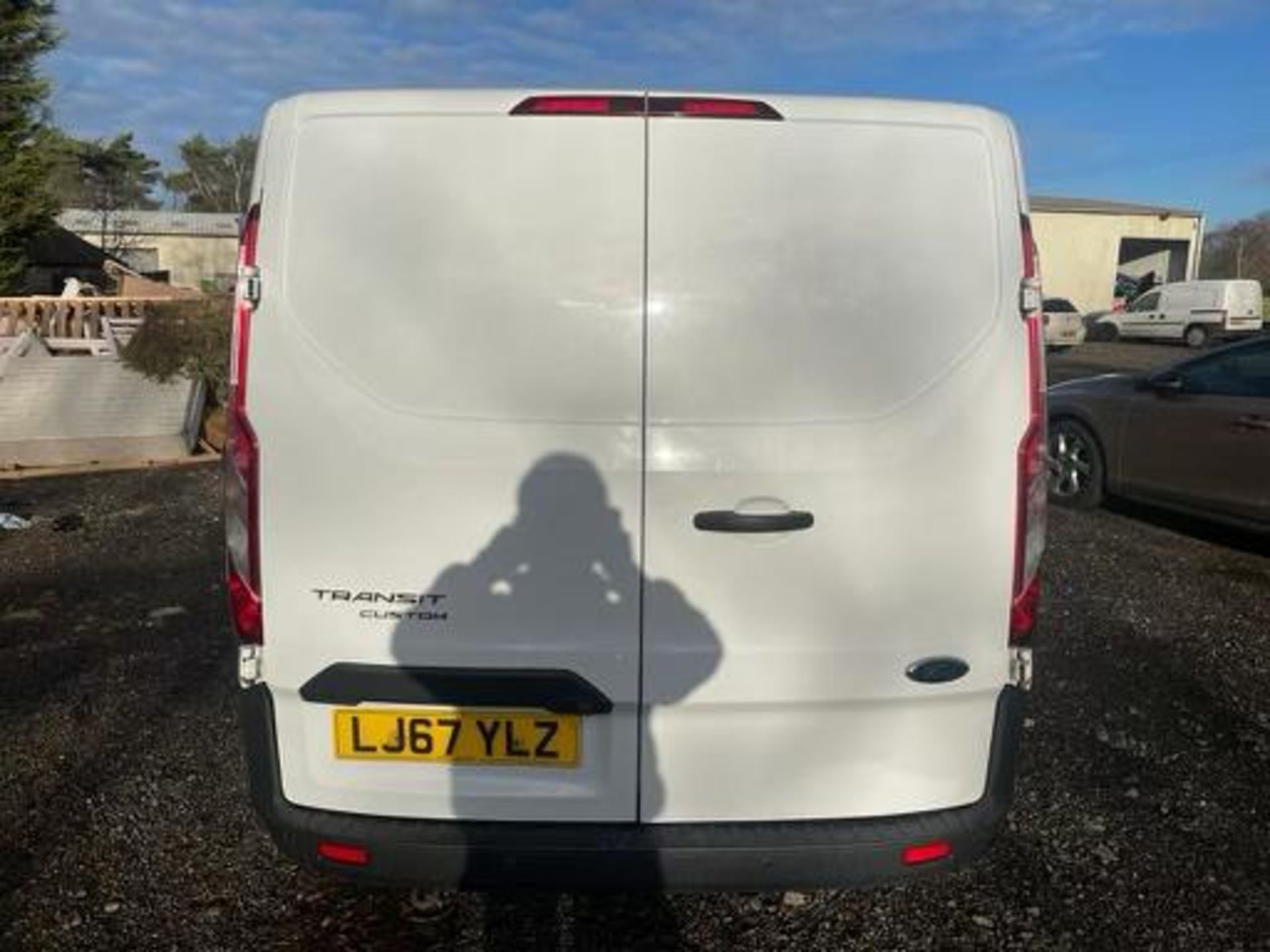 2017/67 FORD TRANSIT CUSTOM 290 TREND EURO 6 WHITE PANEL VAN, 137K MILES, PLY LINED, SAT NAV - Image 6 of 11