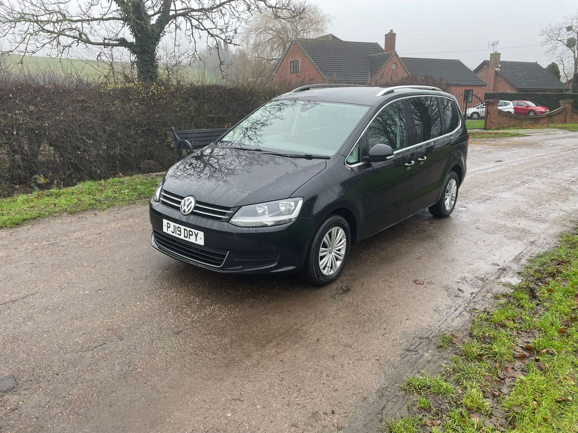 2019 VOLKSWAGEN SHARAN SE TDI S-A BLACK MPV, 65,632 MILES, AS BLUE, LANE ASSIST *NO VAT* - Image 3 of 42