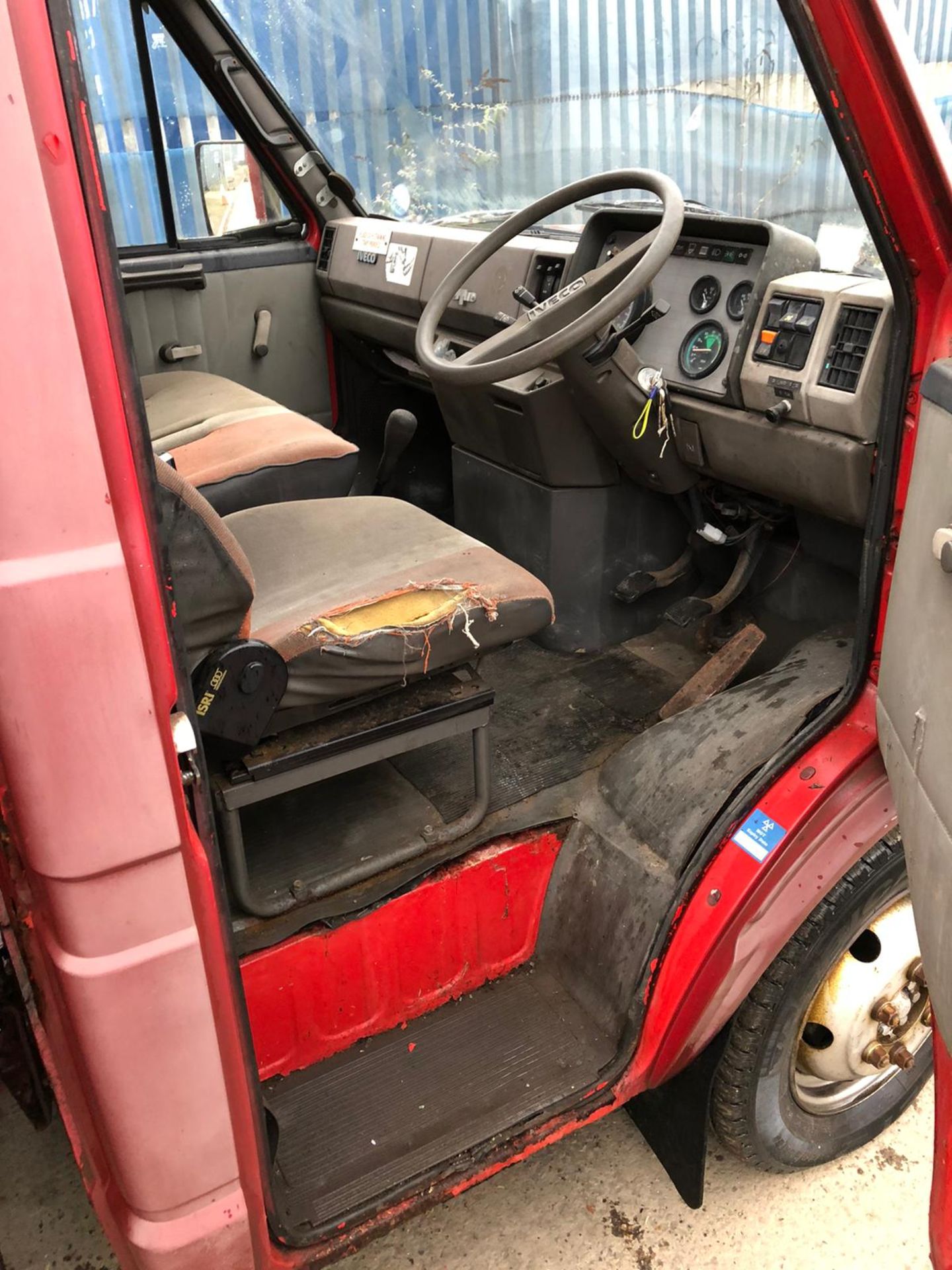 IVECO DAILY 4910 BOX VAN / OFFICE, 2.5 TURBO DIESEL (FIAT TYPE), SHOWING 34K MILES *NO VAT* - Image 16 of 18
