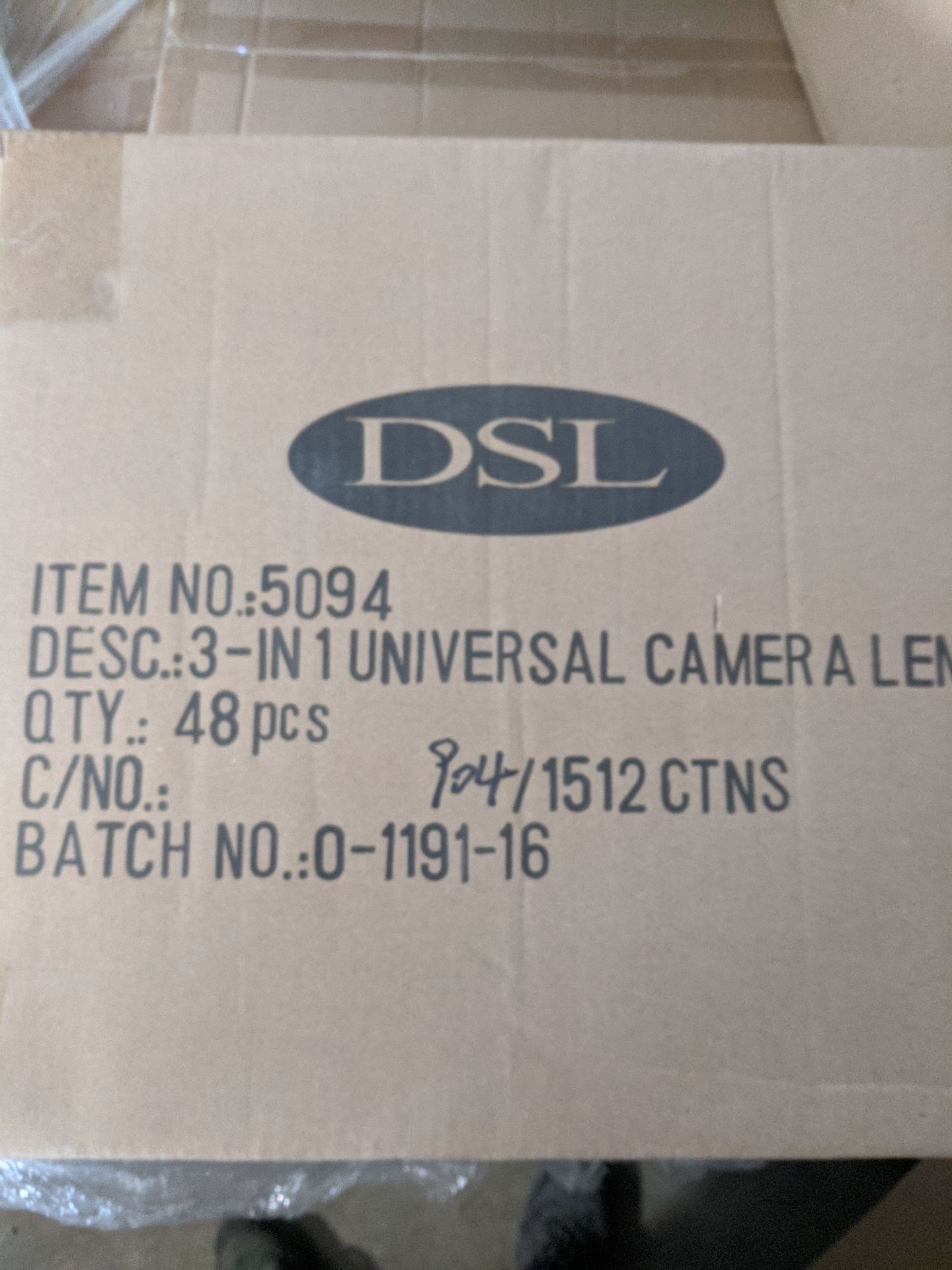 90 BRAND NEW AND SEALED 3 IN 1 UNIVERSAL CAMERA LENS, MAKES PICTURES PANORAMIC, PLUS OTHER FEATURES - Image 3 of 3