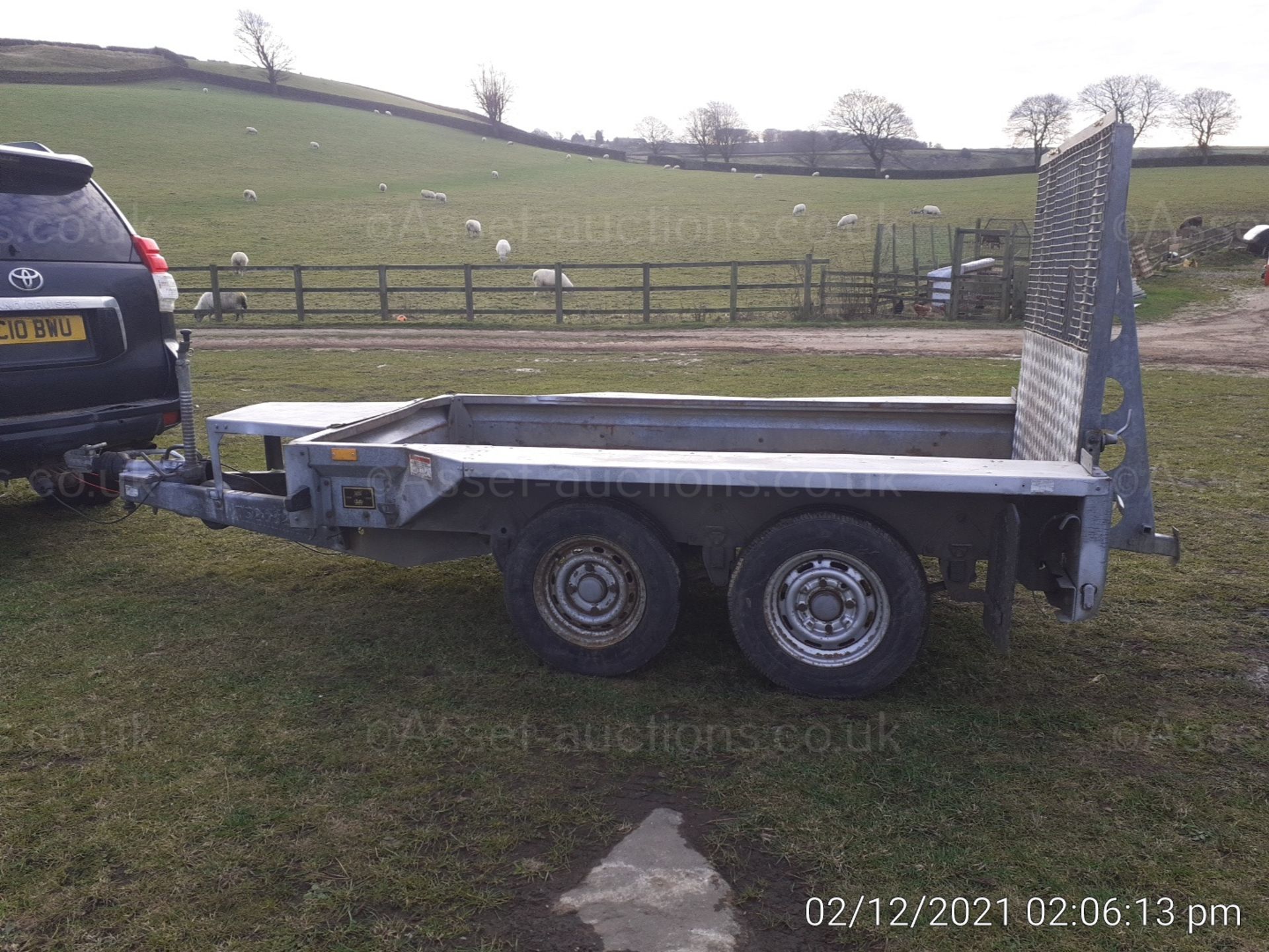 IFOR WILLIAMS PLANT TRAILER 2700kg GROSS WEIGHT, WITH LOADING RAMP AND BUCKET REST *PLUS VAT* - Image 6 of 6