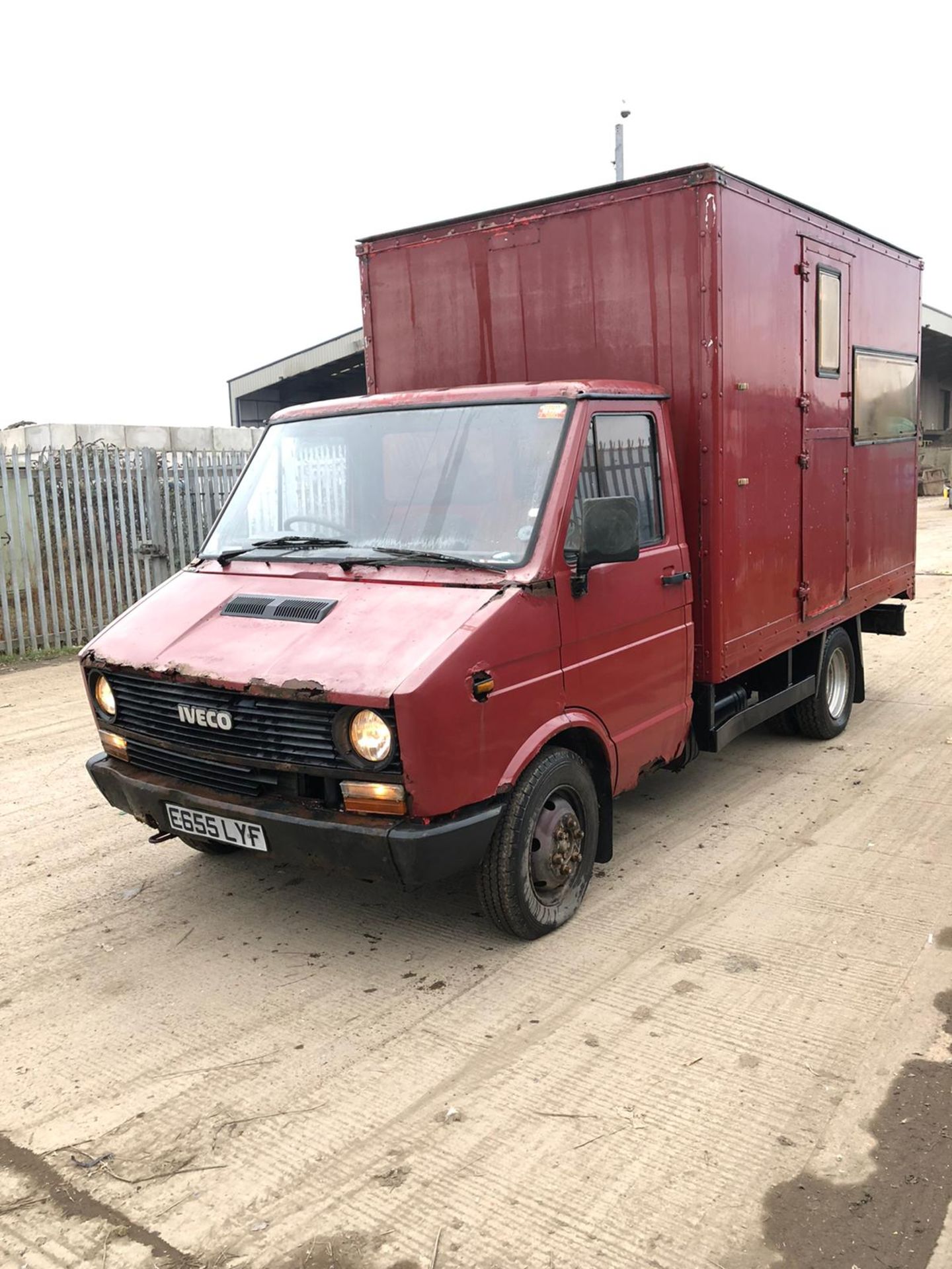 IVECO DAILY 4910 BOX VAN / OFFICE, 2.5 TURBO DIESEL (FIAT TYPE), SHOWING 34K MILES *NO VAT* - Image 3 of 18