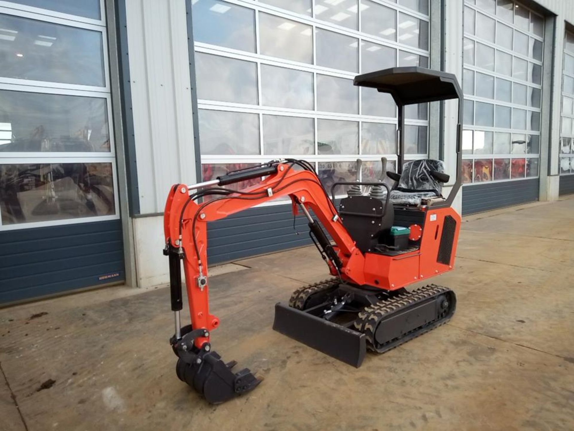 BRAND NEW 2021 RHINOCEROS MINI DIGGER XN10, 2 KEYS, C/W 1yr MANUFACTURES WARRANTY *PLUS VAT* - Image 3 of 13