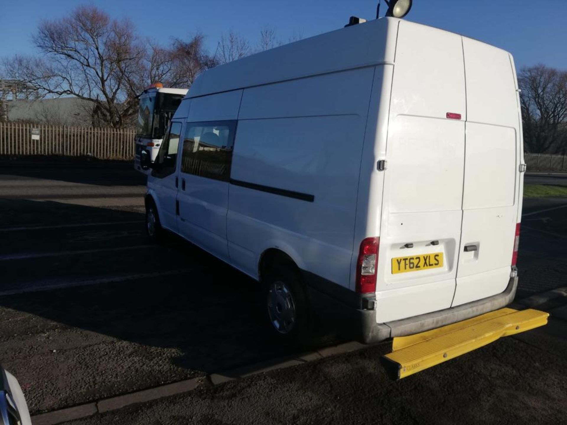 2012 FORD TRANSIT 100 T350 RWD WHITE WELFARE VAN, 125K MILES, 2.2 DIESEL, 6 SEATS *PLUS VAT* - Image 5 of 11