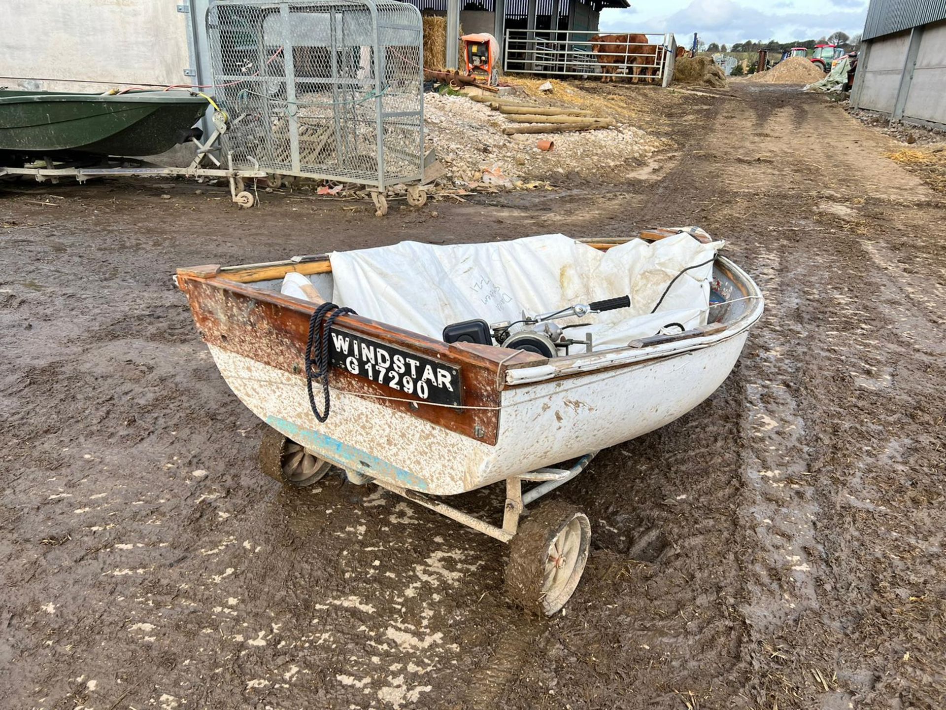 WINDSTAR DINGHY BOAT WITH BRITISH SEAGULL OUTBOARD MOTOR, 1.5hp ENGINE, UNTESTED *PLUS VAT* - Image 4 of 5