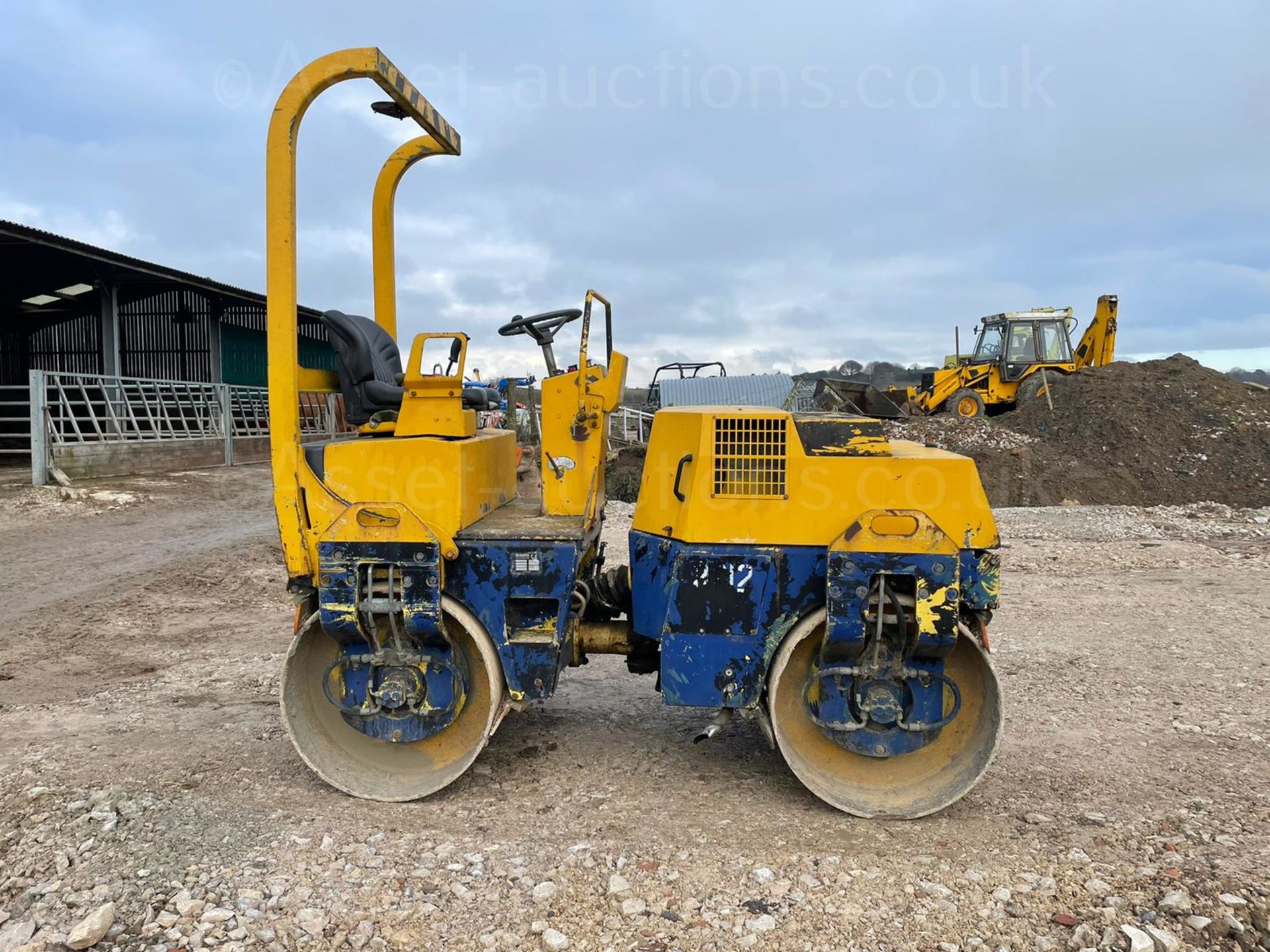 BOMAG BW135 AD ROLLER, RUNS, DRIVES AND VIBRATES, ROAD REGISTERED, CANOPY, 1350MM DRUMS *PLUS VAT* - Image 5 of 8