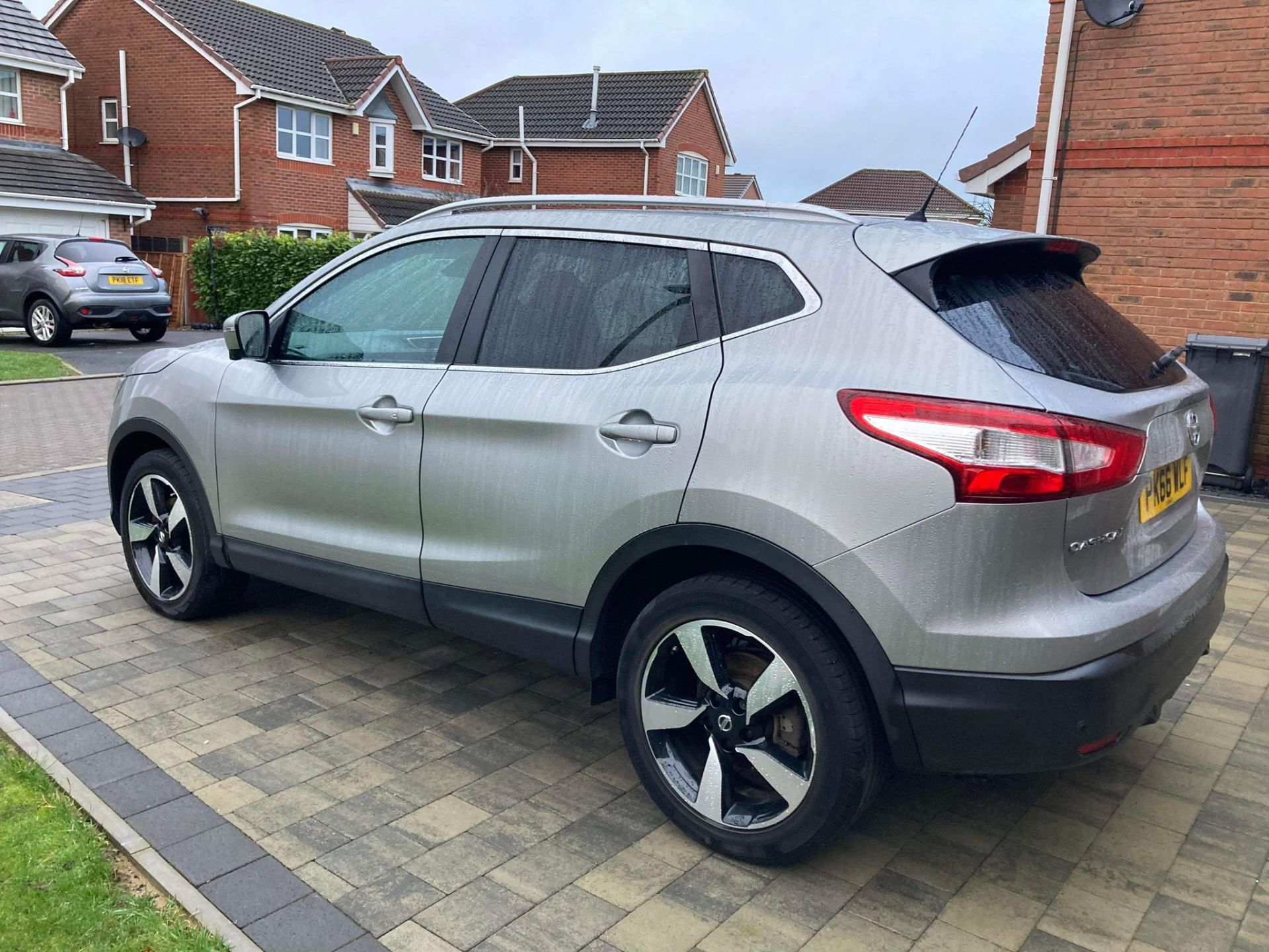 2016 NISSAN QASHQAI N-CONNECTA DIG-T SILVER HATCHBACK, 51,526 MILES WITH FSH *NO VAT* - Image 4 of 10