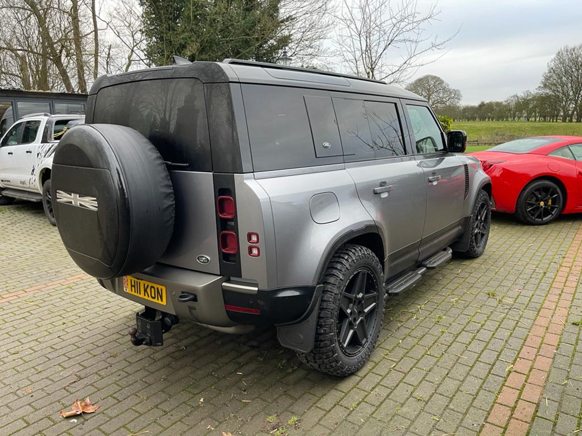 2021 LANDROVER DEFENDER 110 250D MHEV DYNAMIC X WITH AIR SUSPENSION, ONLY 4800 MILES *PLUS VAT* - Image 9 of 15