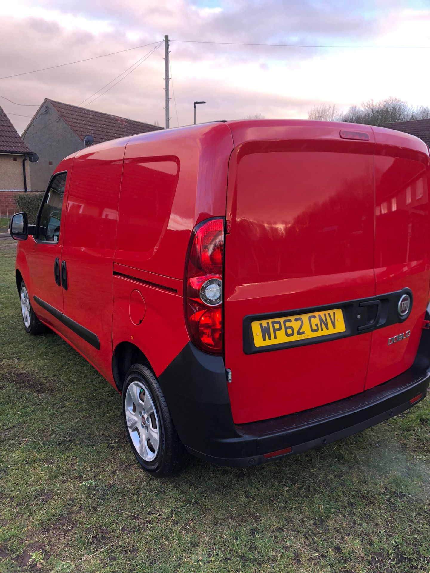 2013/62 REG FIAT DOBLO 16V MULTIJET 1.25 DIESEL RED PANEL VAN, SHOWING 0 FORMER KEEPERS *NO VAT* - Image 4 of 12