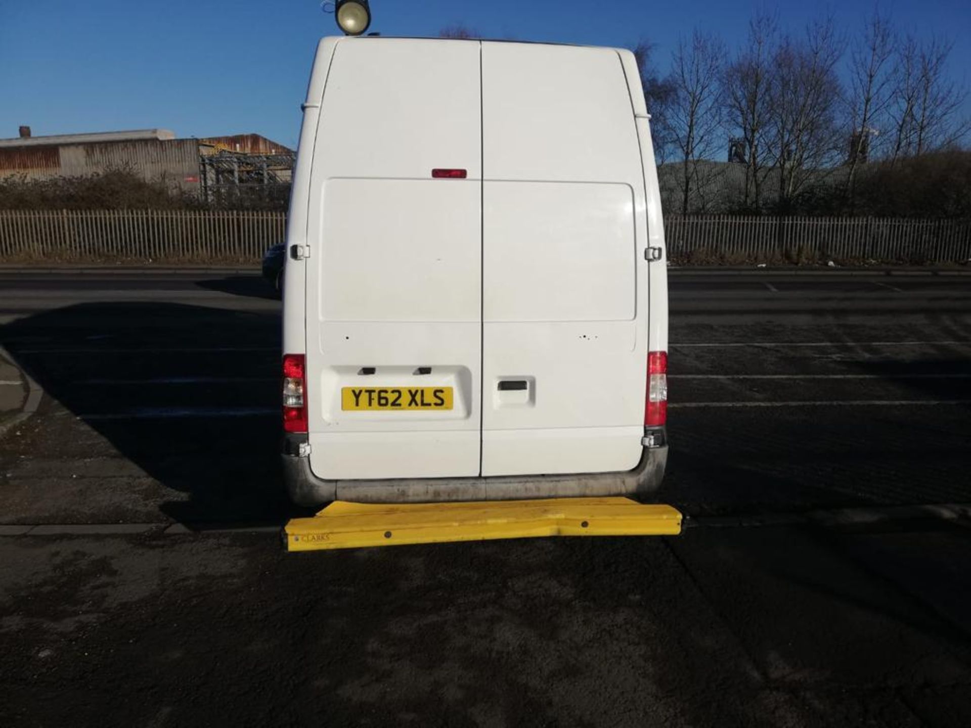 2012 FORD TRANSIT 100 T350 RWD WHITE WELFARE VAN, 125K MILES, 2.2 DIESEL, 6 SEATS *PLUS VAT* - Image 6 of 11