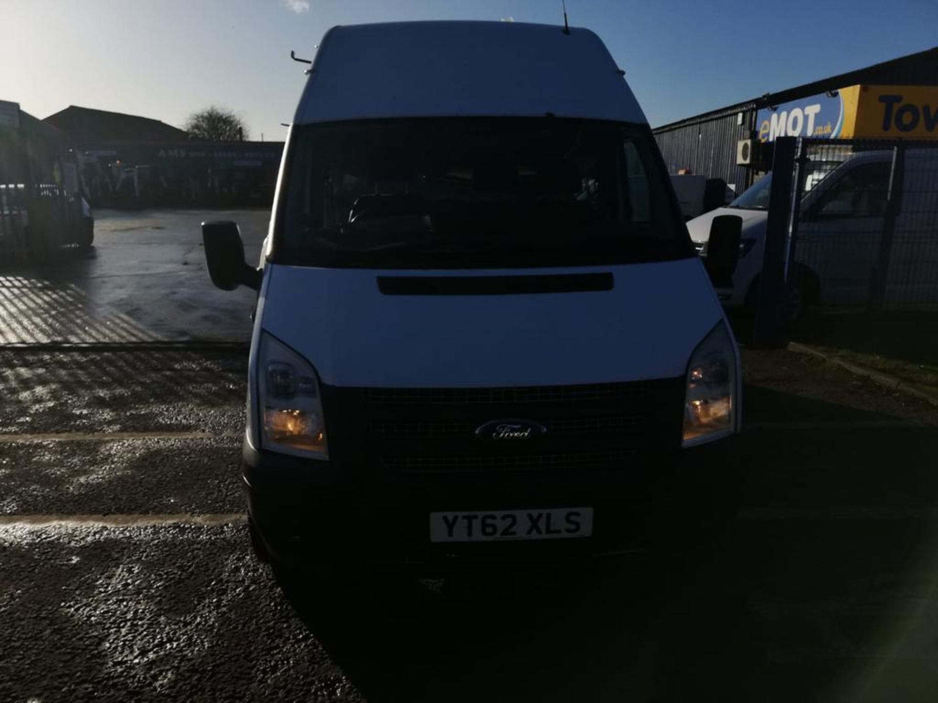 2012 FORD TRANSIT 100 T350 RWD WHITE WELFARE VAN, 125K MILES, 2.2 DIESEL, 6 SEATS *PLUS VAT* - Image 2 of 11