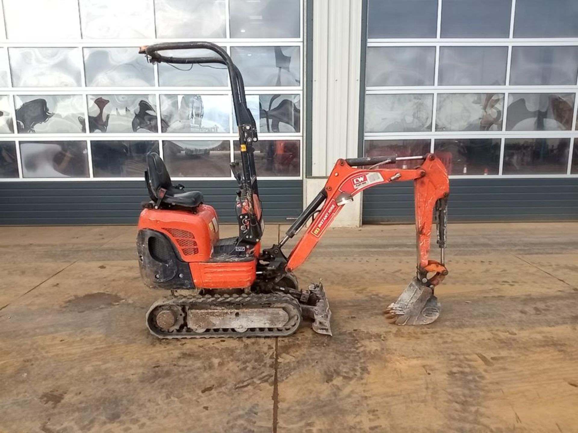 2017 KUBOTA K008-3 MICRO / MINI DIGGER, RUBBER TRACKS, BLADE,PIPED, 175hrs, EXPANDABLE UNDERCARRIAGE - Image 7 of 12