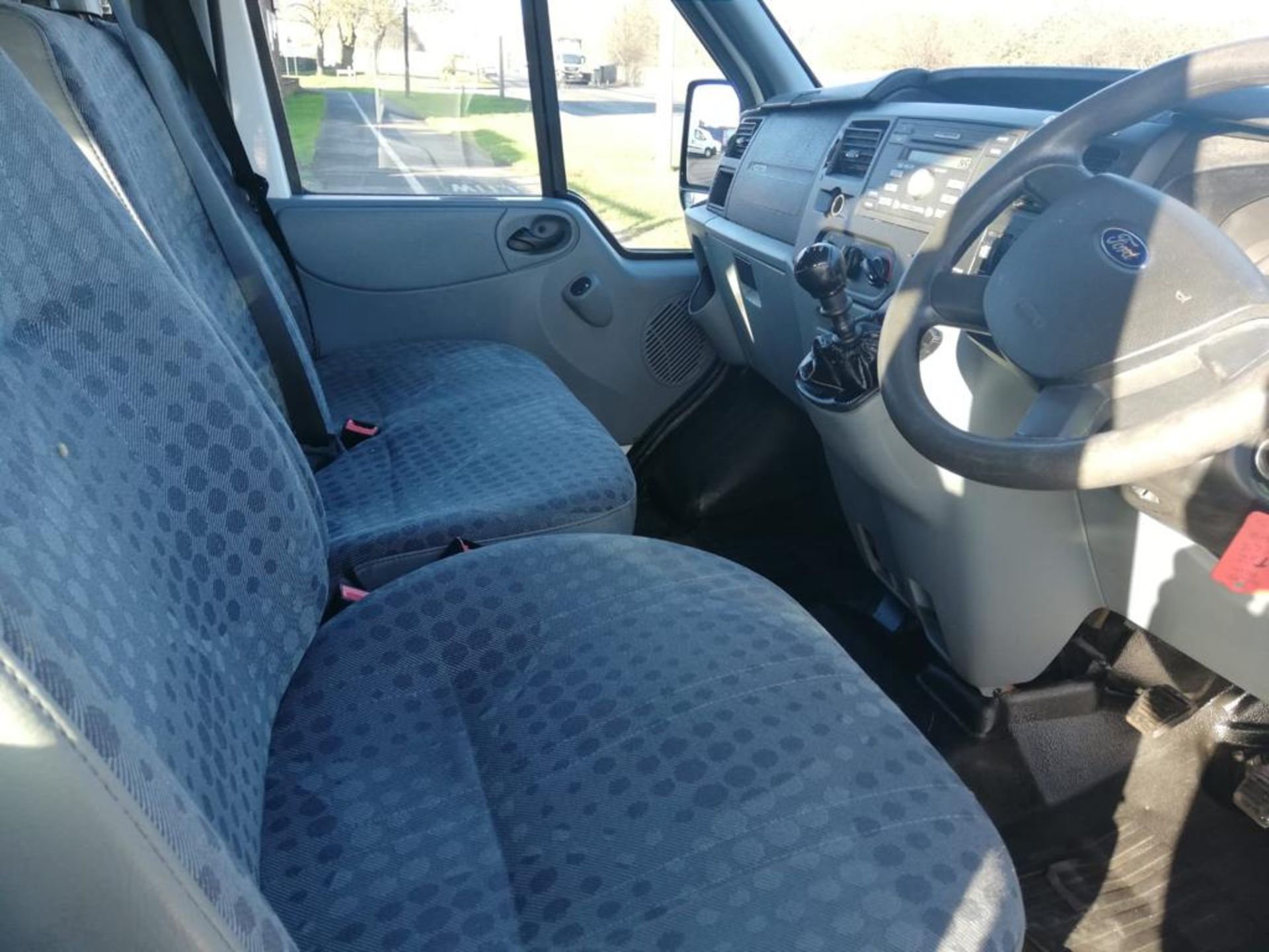 2012 FORD TRANSIT 100 T350 RWD WHITE WELFARE VAN, 125K MILES, 2.2 DIESEL, 6 SEATS *PLUS VAT* - Image 11 of 11