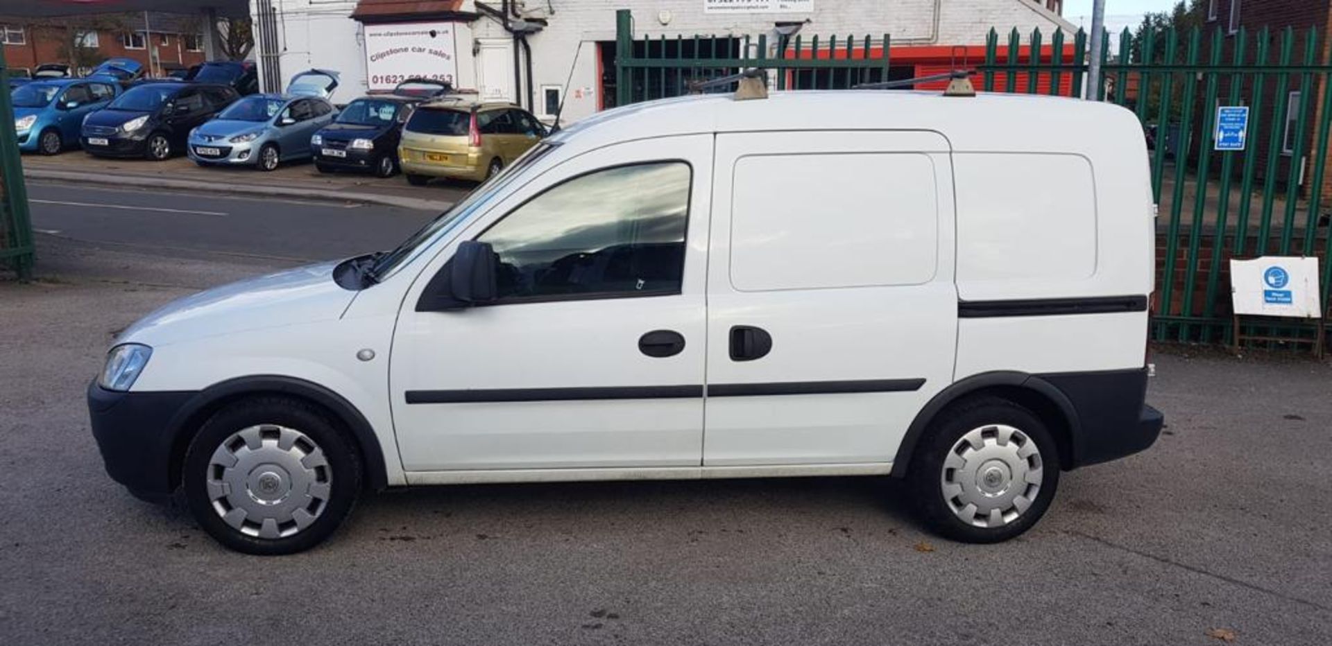 2009 VAUXHALL COMBO 2000 CDTI WHITE VAN, 147,598 MILES, 1248cc DIESEL ENGINE *NO VAT* - Image 4 of 12