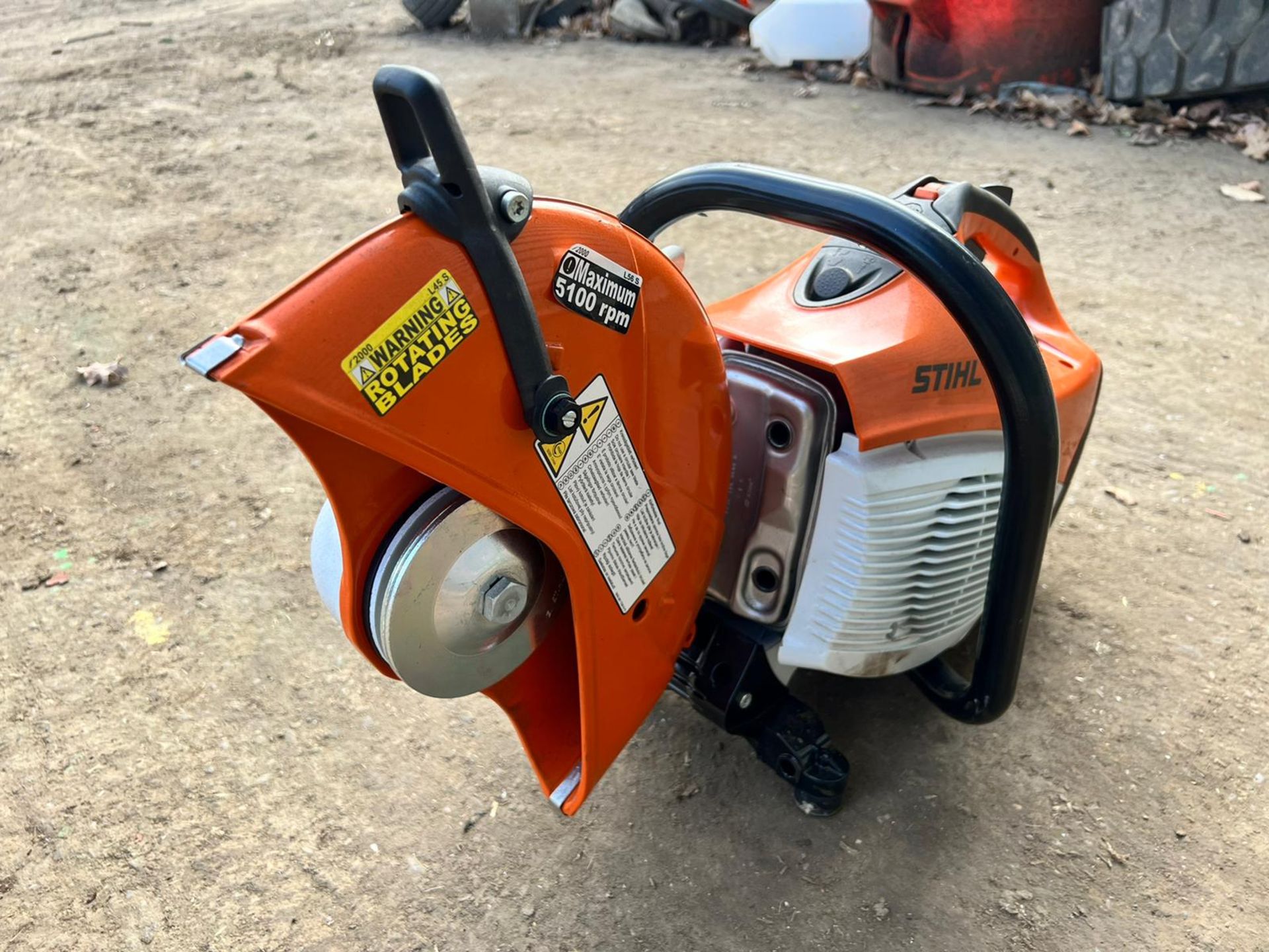 NEW AND UNUSED STIHL TS410 PETROL DISC CUTTER, MANUFACTURED 11/2021, C/W NEW 12" DIAMOND BLADE - Image 4 of 8