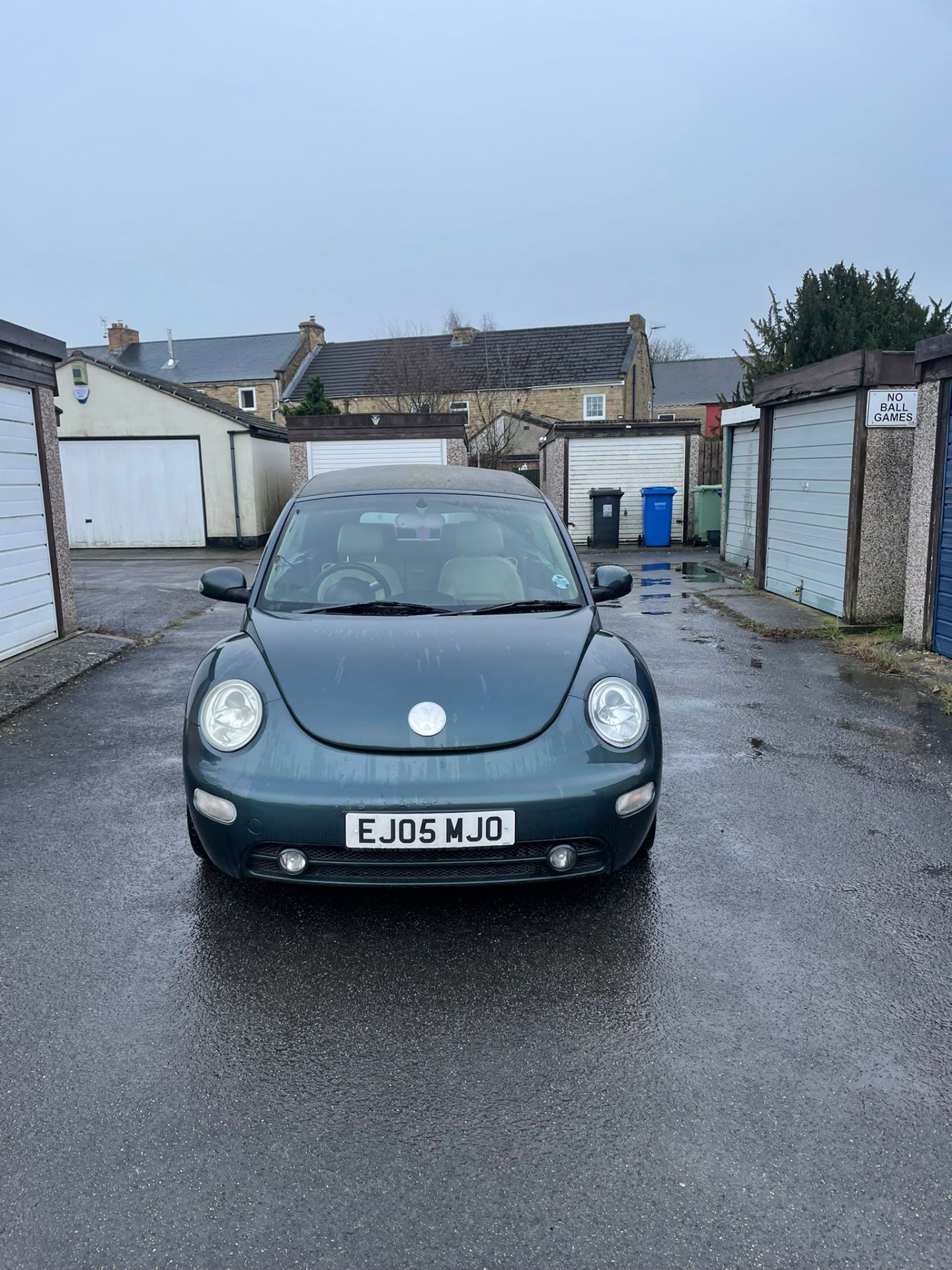 2005 VOLKSWAGEN BEETLE CONVERTIBLE, 91,950 MILES, 2.0 PETROL *NO VAT* - Image 2 of 10