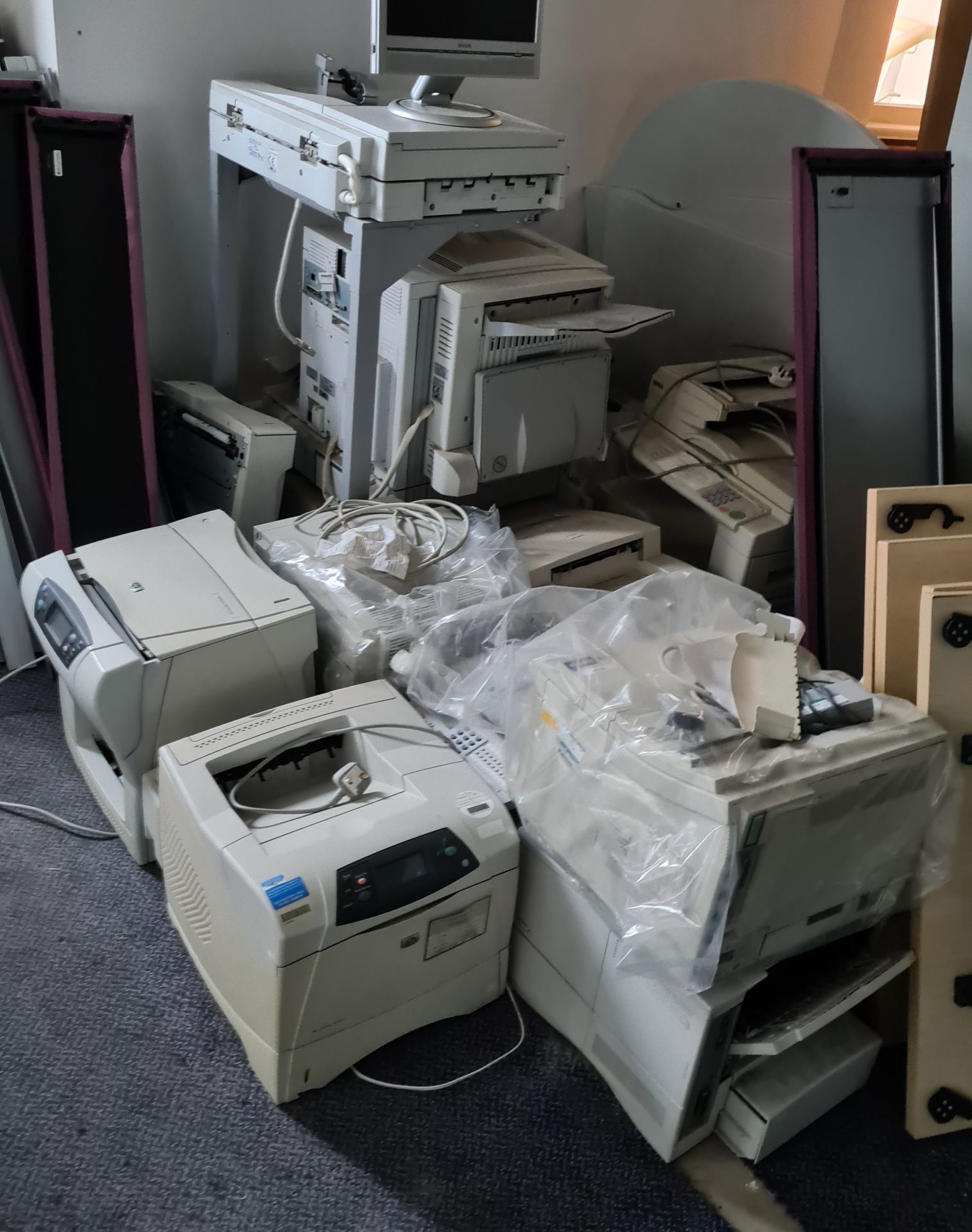 MORE THAN 25 VARIOUS SIZE OFFICE PRINTERS, AND 10 PLUS MONITORS FOR SALVAGE OR REPAIR - Image 2 of 4