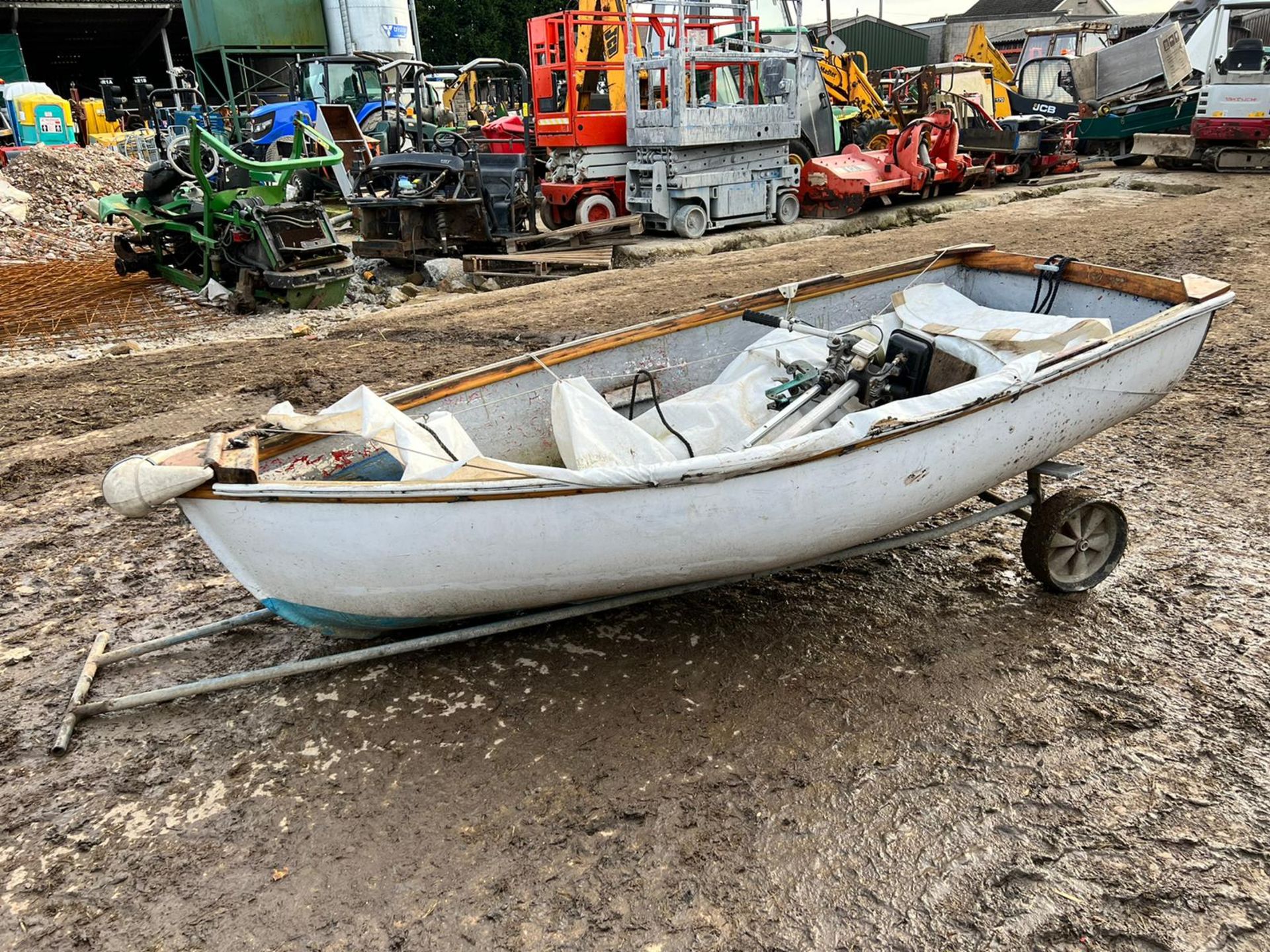 WINDSTAR DINGHY BOAT WITH BRITISH SEAGULL OUTBOARD MOTOR, 1.5hp ENGINE, UNTESTED *PLUS VAT* - Image 3 of 5