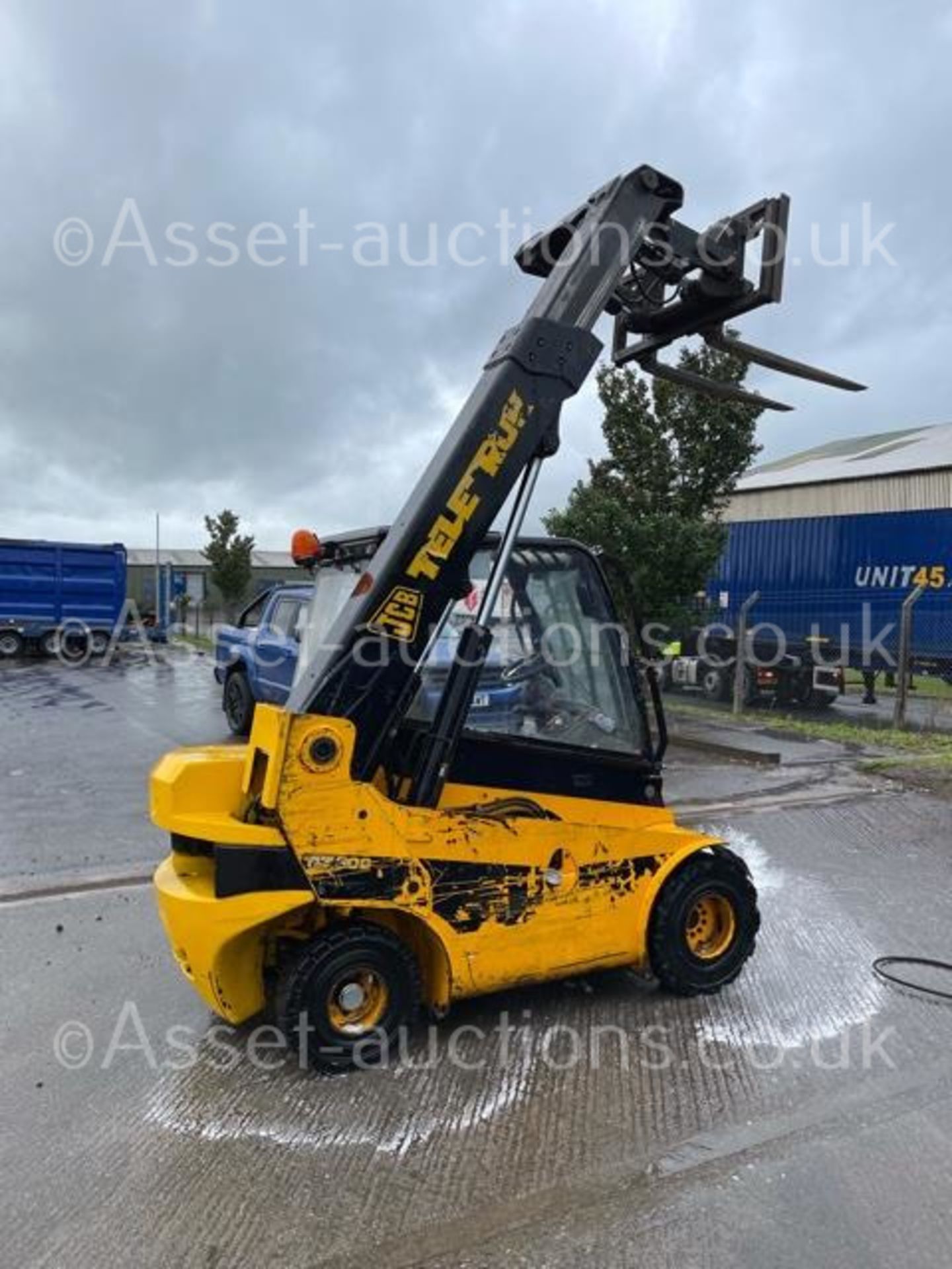 JCB TLT30 TELETRUCK, 8700 HOURS, RUNS DRIVES AND LIFTS FINE *PLUS VAT* - Image 3 of 7