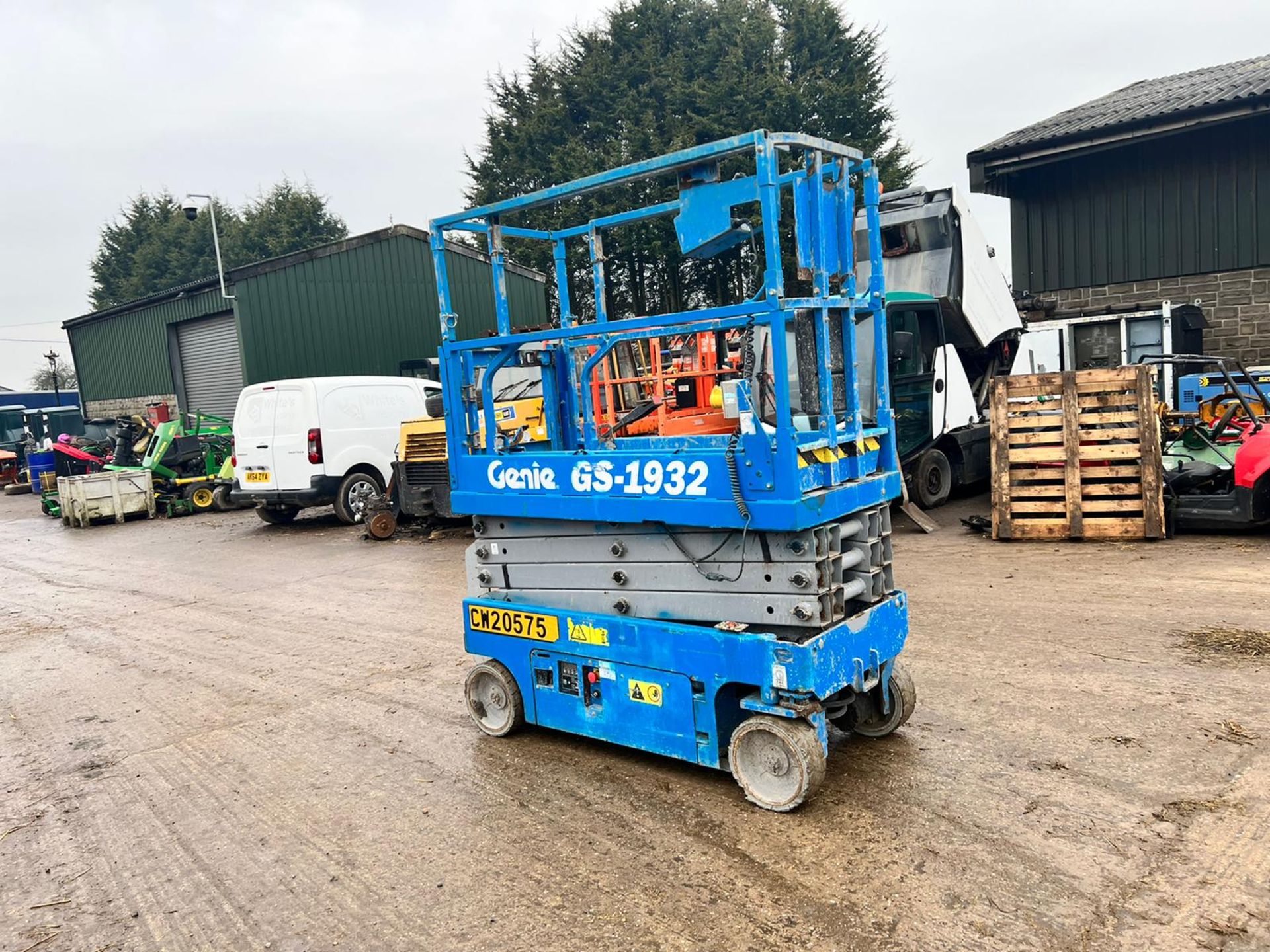 2017 Genie GS-1932 Electric Scissor Lift, Drives And Lifts, Showing A Low 90 Hours *PLUS VAT* - Image 2 of 10