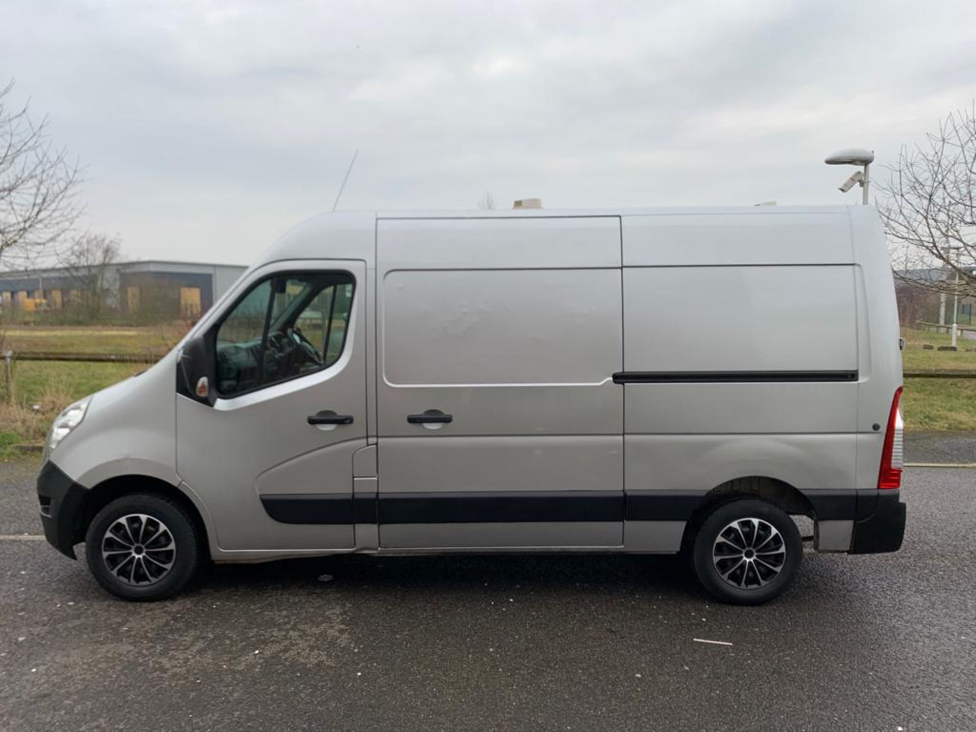 2010 RENAULT MASTER MM33 DCI 100 GREY PANEL VAN, 79,361 MILES *NO VAT* - Image 4 of 18