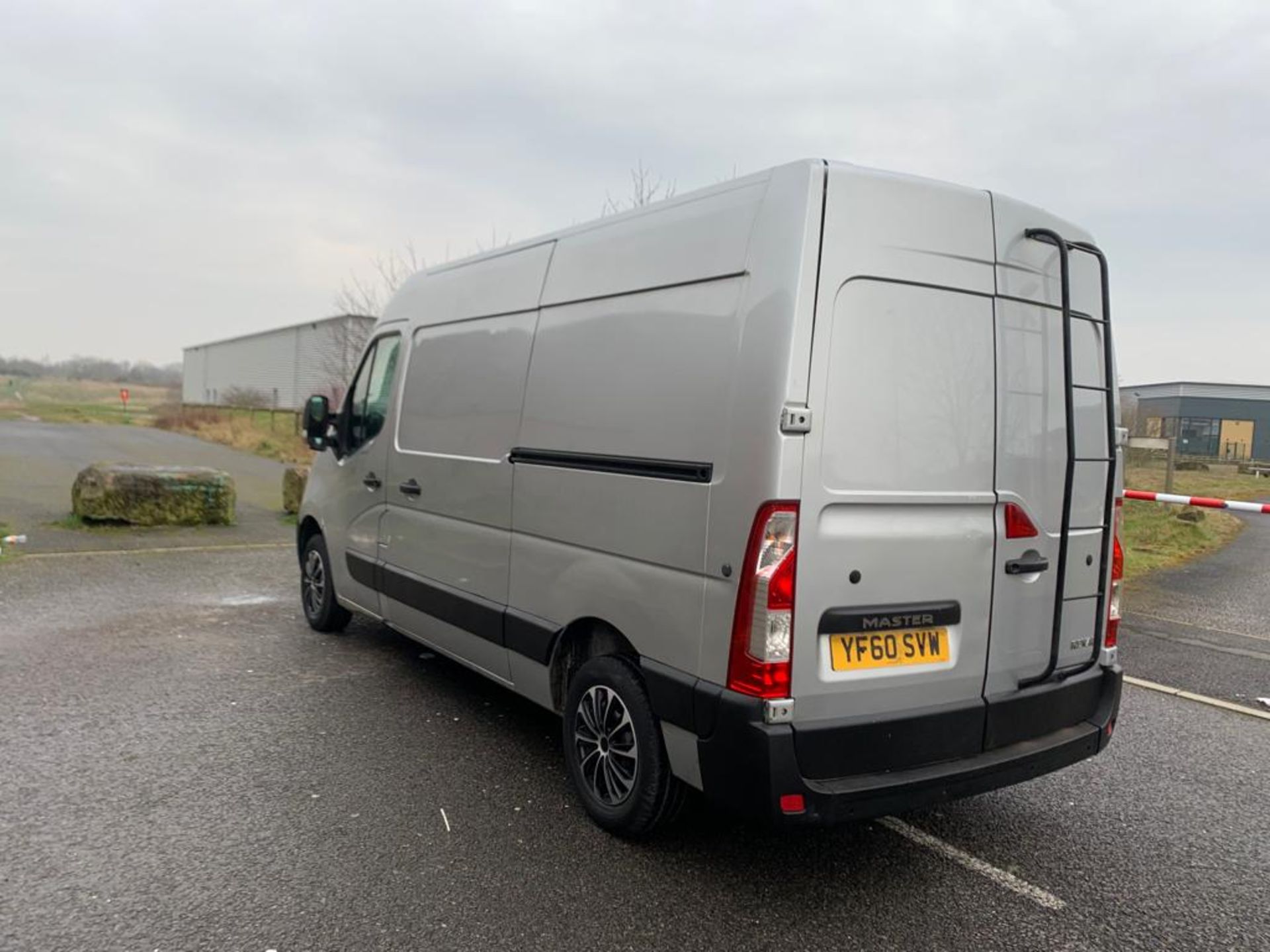 2010 RENAULT MASTER MM33 DCI 100 GREY PANEL VAN, 79,361 MILES *NO VAT* - Image 5 of 18