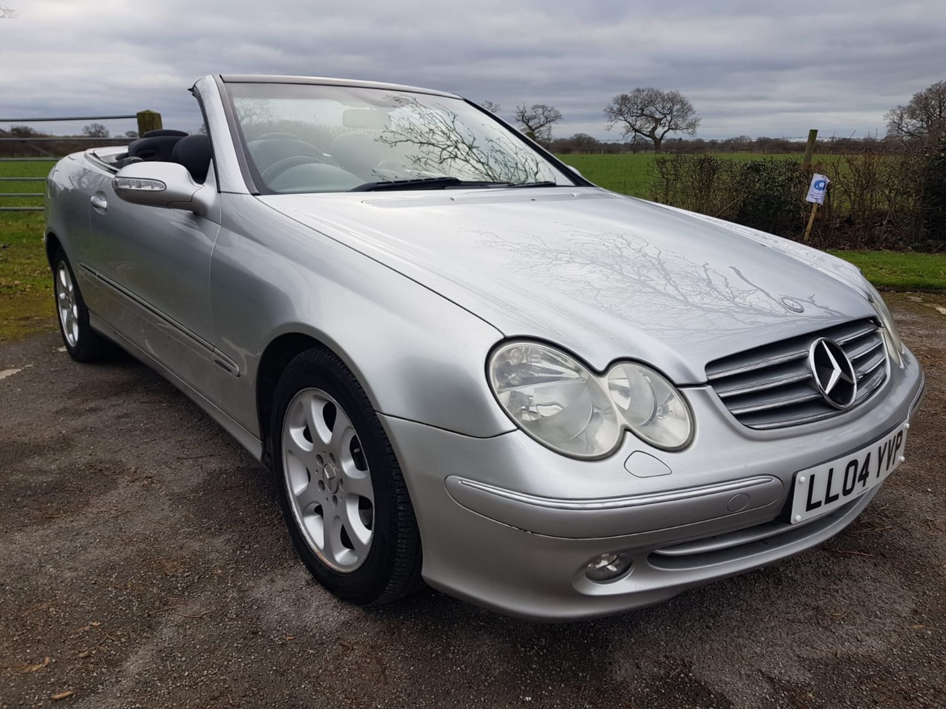 2004 MERCEDES CLK 200 ELEGANCE KOMPRESSOR AUTO, 69,500 MILES WITH FSH *NO VAT* - Image 2 of 24